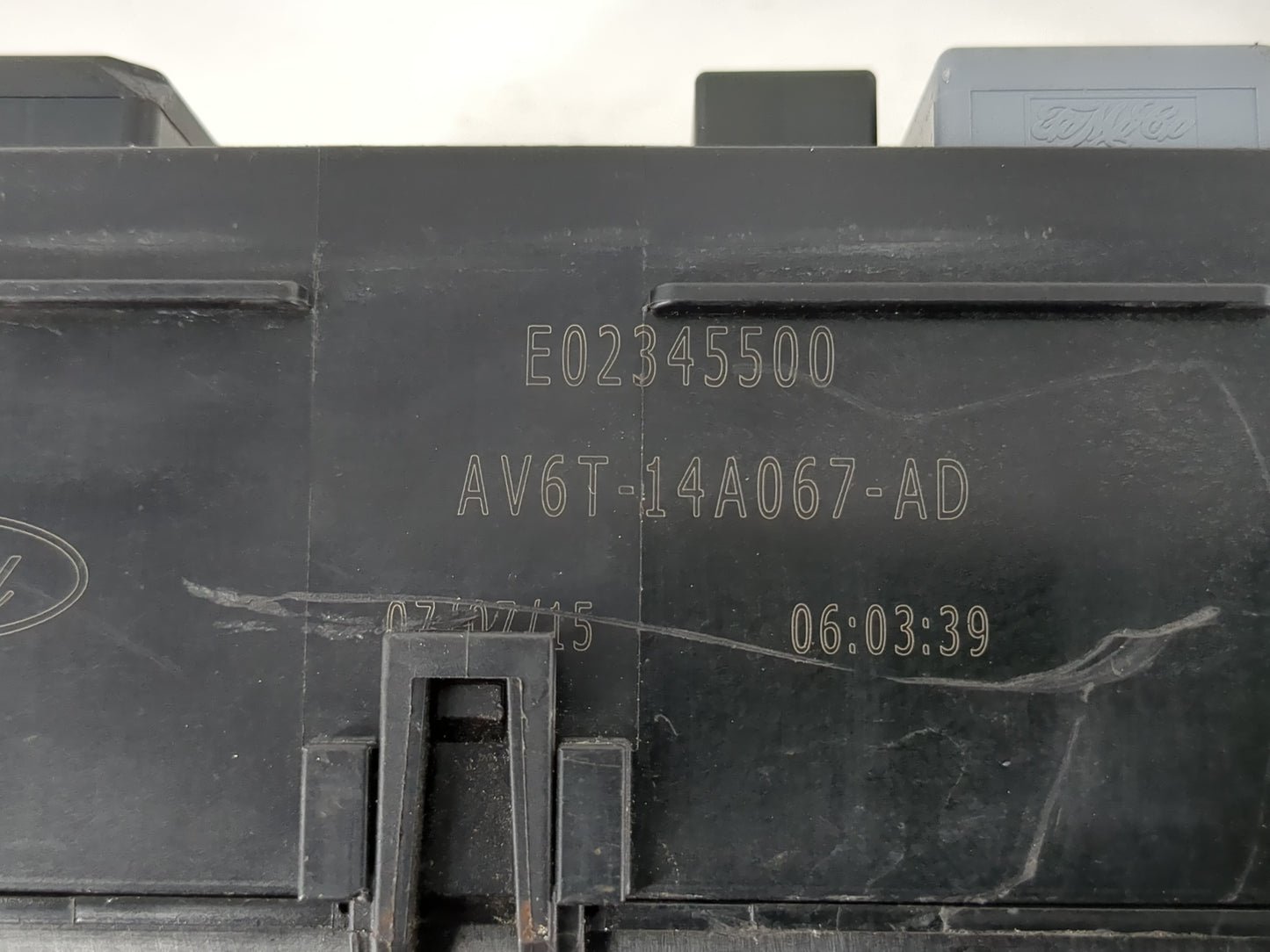 2013-2016 Ford Escape Fusebox Fuse Box Panel Relay Module P/N:AV6T-14A067-AD Fits Fits 2013 2014 2015 2016 OEM Used Auto Par
