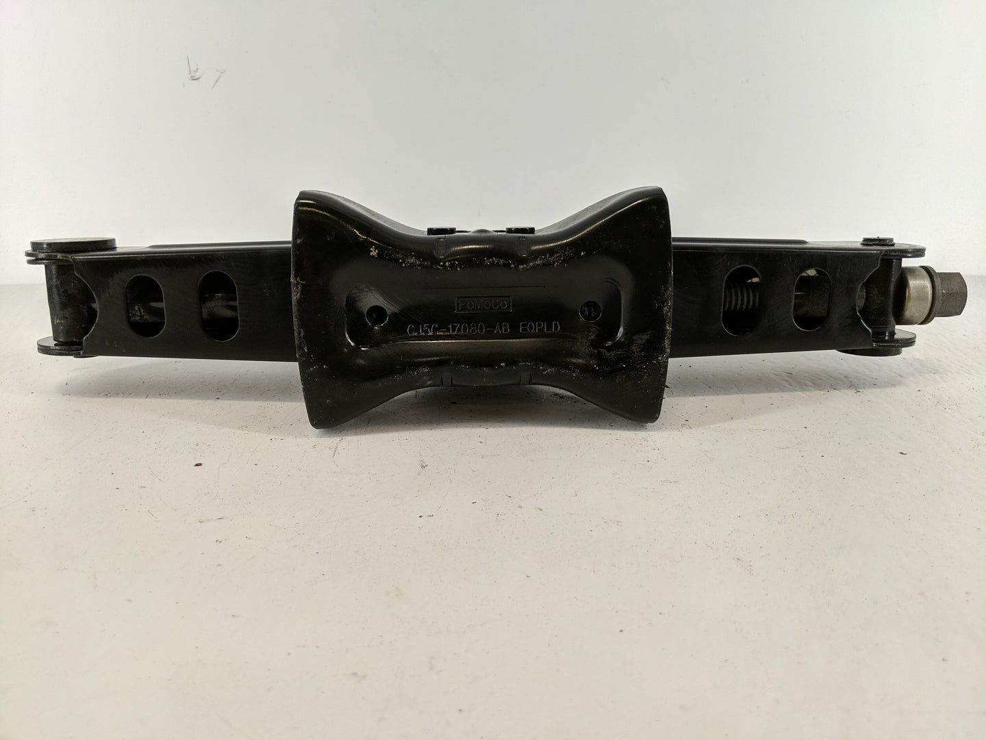 2016 Ford Escape Spare Scissor Car Jack - Oemusedautoparts1.com