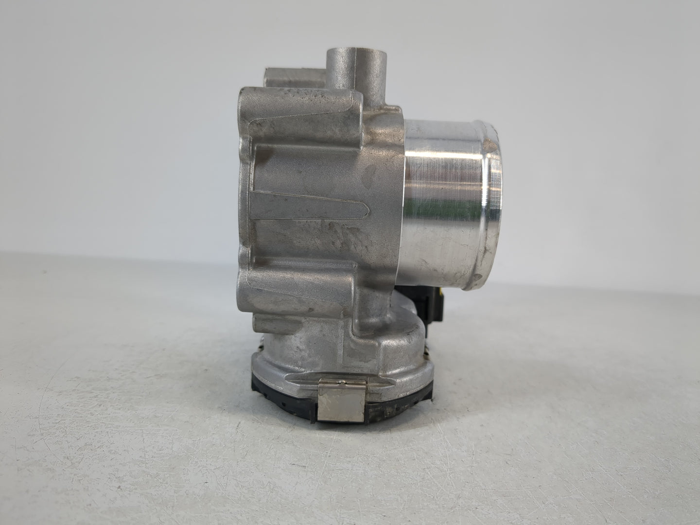 2013-2016 Ford Escape Throttle Body P/N:7S7G-9F991-CA Fits Fits 2013 2014 2015 2016 2017 2018 2019 OEM Used Auto Parts - Oem