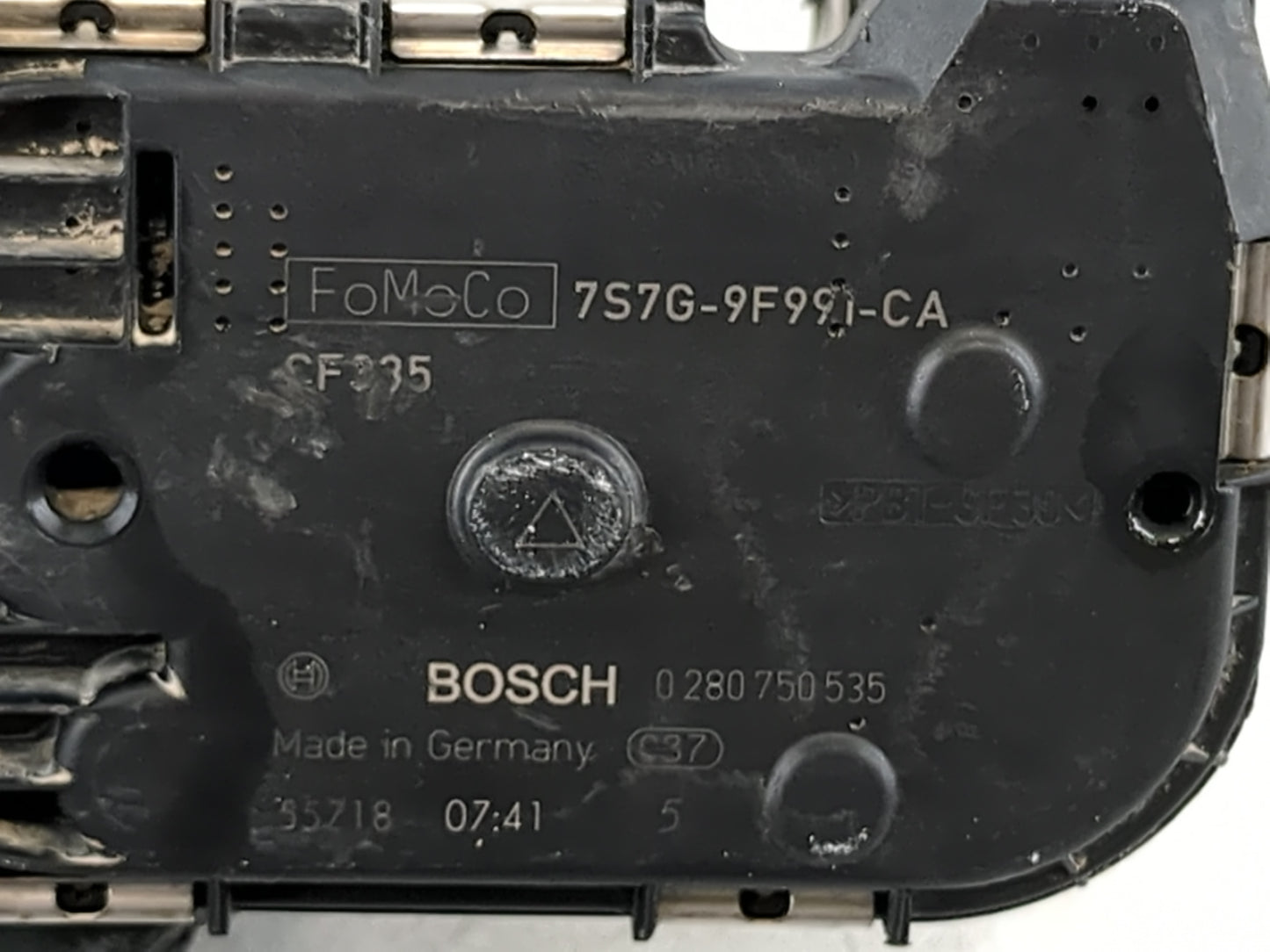 2013-2016 Ford Escape Throttle Body P/N:7S7G-9F991-CA Fits Fits 2013 2014 2015 2016 2017 2018 2019 OEM Used Auto Parts - Oem