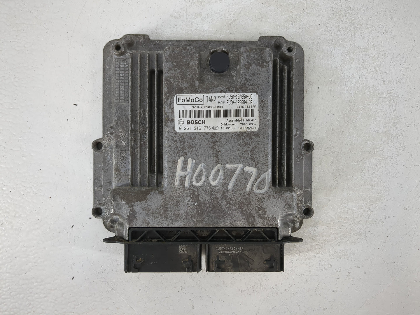 2015-2016 Ford Escape PCM Engine Control Computer ECU ECM PCU OEM P/N:FJ5A-12B684-BA FJ5A-12A650-UC Fits Fits 2015 2016 OEM 