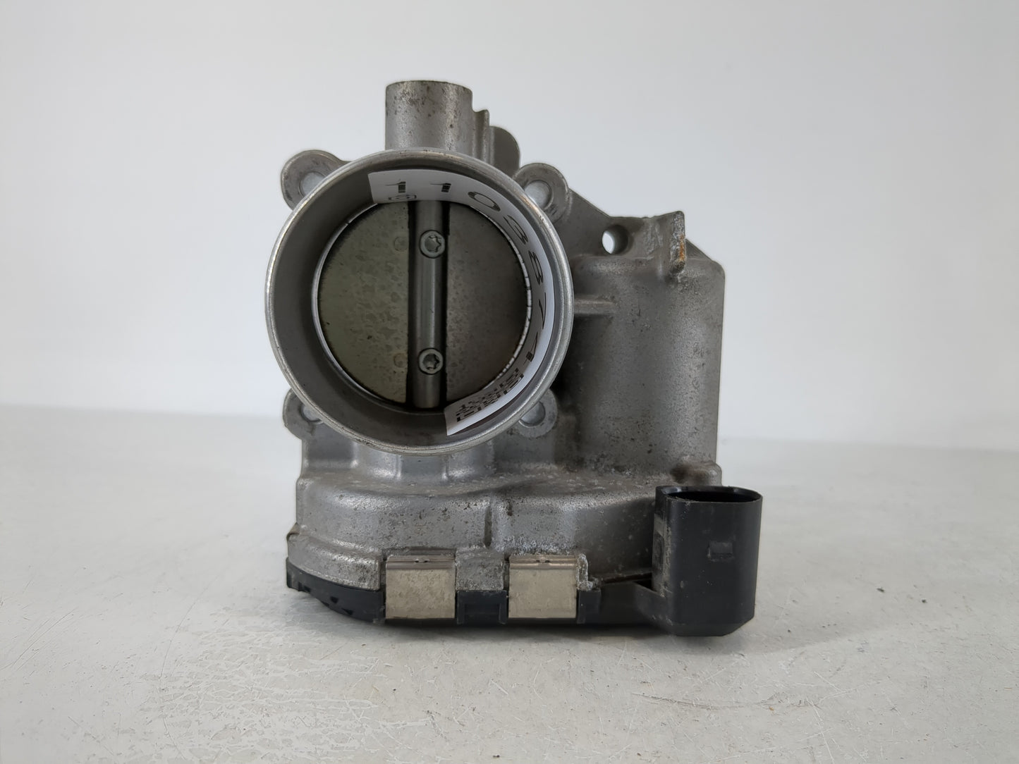 2013-2016 Ford Escape Throttle Body P/N:7S7G-9F991-CA Fits Fits 2013 2014 2015 2016 2017 2018 2019 OEM Used Auto Parts - Oem