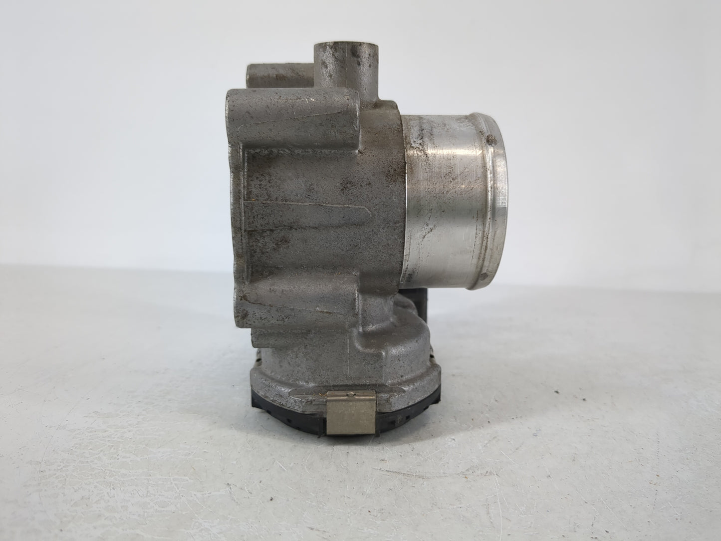 2013-2016 Ford Escape Throttle Body P/N:7S7G-9F991-CA Fits Fits 2013 2014 2015 2016 2017 2018 2019 OEM Used Auto Parts - Oem
