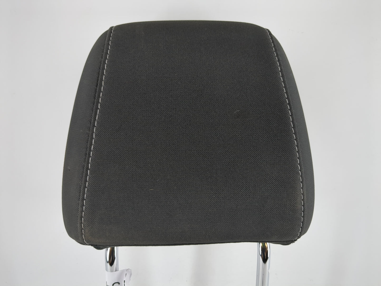 2016-2019 Ford Escape Headrest Head Rest Front Driver Passenger Seat - Oemusedautoparts1.com