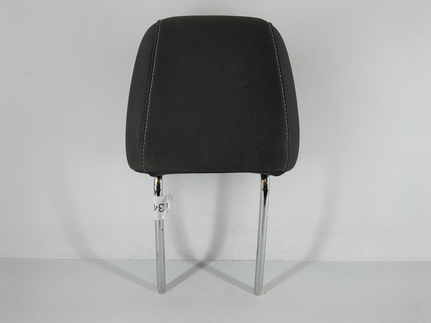 2016-2019 Ford Escape Headrest Head Rest Front Driver Passenger Seat - Oemusedautoparts1.com