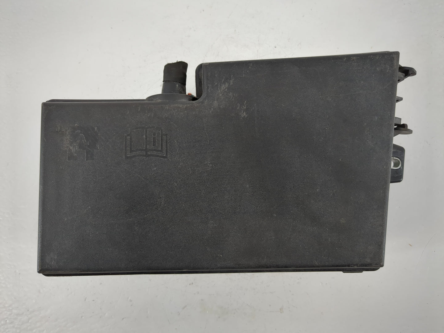2013-2016 Ford Escape Fusebox Fuse Box Panel Relay Module P/N:E02345500 AV6T-14A067-AD Fits Fits 2013 2014 2015 2016 OEM Use