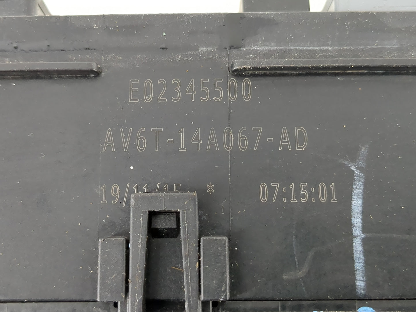 2013-2016 Ford Escape Fusebox Fuse Box Panel Relay Module P/N:E02345500 AV6T-14A067-AD Fits Fits 2013 2014 2015 2016 OEM Use