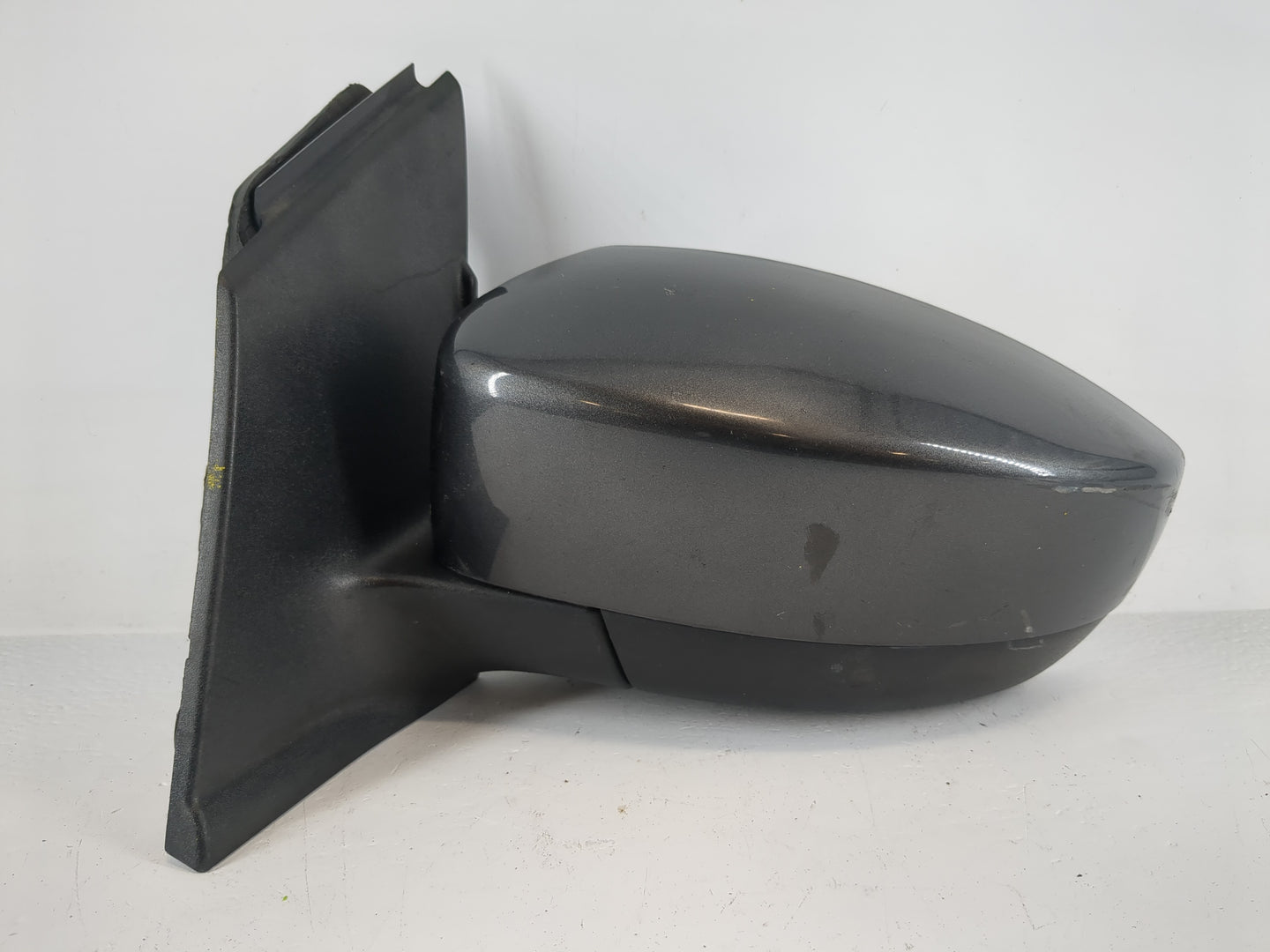 2013-2016 Ford Escape Driver Side View Mirror - Left Door Mirror OEM Used - Oemusedautoparts1.com