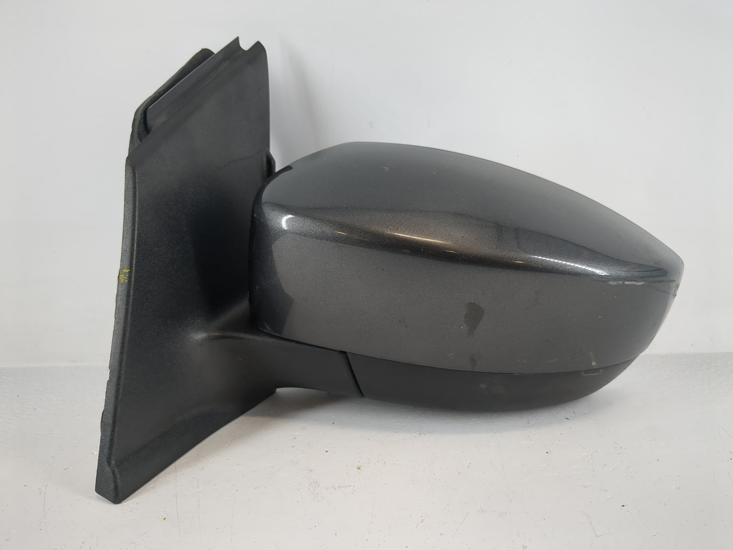2013-2016 Ford Escape Driver Side View Mirror - Left Door Mirror OEM Used - Oemusedautoparts1.com