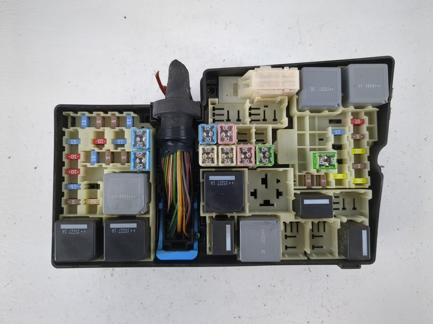 2013-2016 Ford Escape Fusebox Fuse Box Panel Relay Module P/N:AV6T-14A067-AD E02345500 Fits Fits 2013 2014 2015 2016 OEM Use