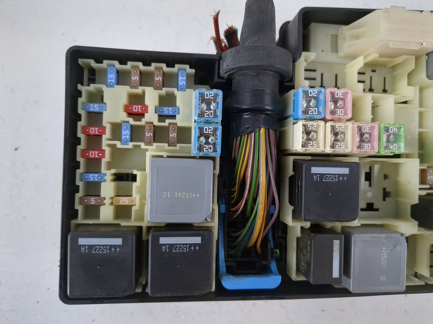2013-2016 Ford Escape Fusebox Fuse Box Panel Relay Module P/N:AV6T-14A067-AD E02345500 Fits Fits 2013 2014 2015 2016 OEM Use