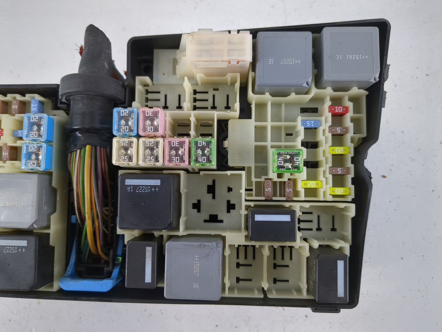 2013-2016 Ford Escape Fusebox Fuse Box Panel Relay Module P/N:AV6T-14A067-AD E02345500 Fits Fits 2013 2014 2015 2016 OEM Use