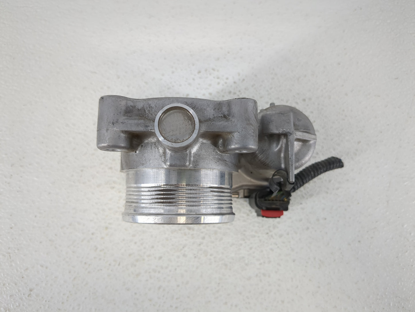 2013-2016 Ford Escape Throttle Body P/N:DS7E-9F991-BB Fits Fits 2012 2013 2014 2015 2016 2017 OEM Used Auto Parts - Oemuseda