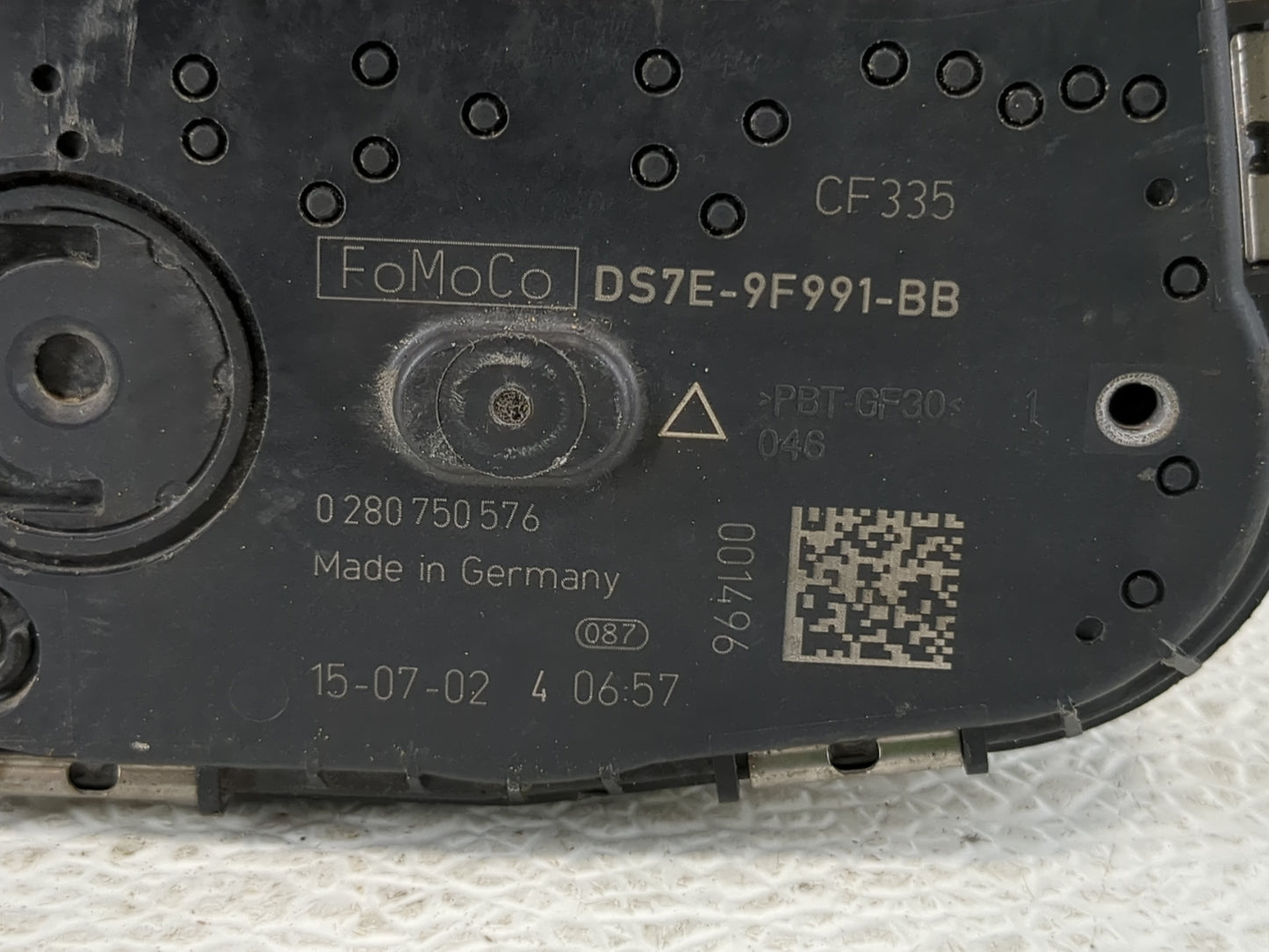 2013-2016 Ford Escape Throttle Body P/N:DS7E-9F991-BB Fits Fits 2012 2013 2014 2015 2016 2017 OEM Used Auto Parts - Oemuseda