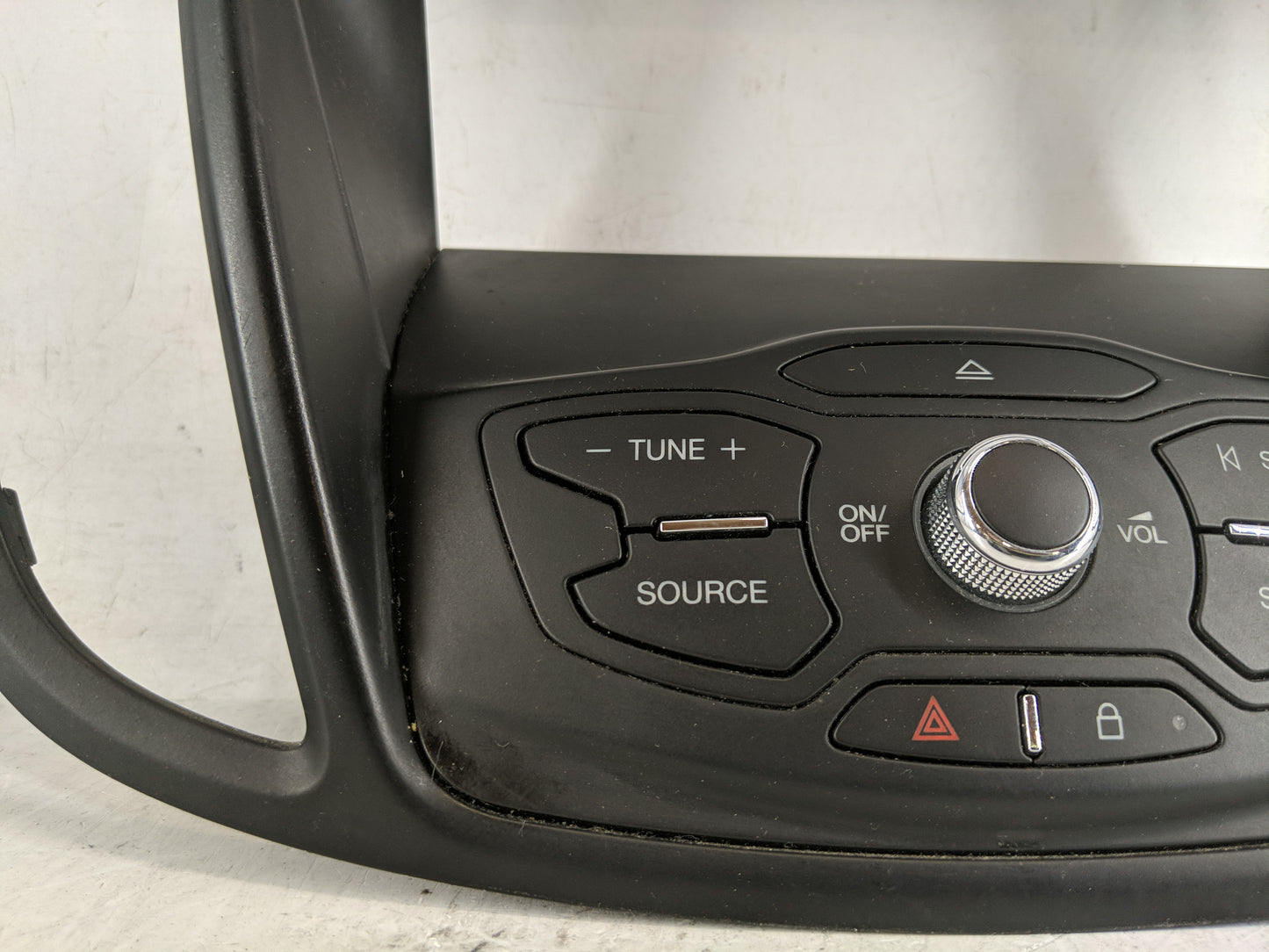 2013-2016 Ford Escape Radio AM FM Cd Player Receiver Replacement P/N:CJ54 18835 EE3 Fits Fits 2013 2014 2015 2016 OEM Used A