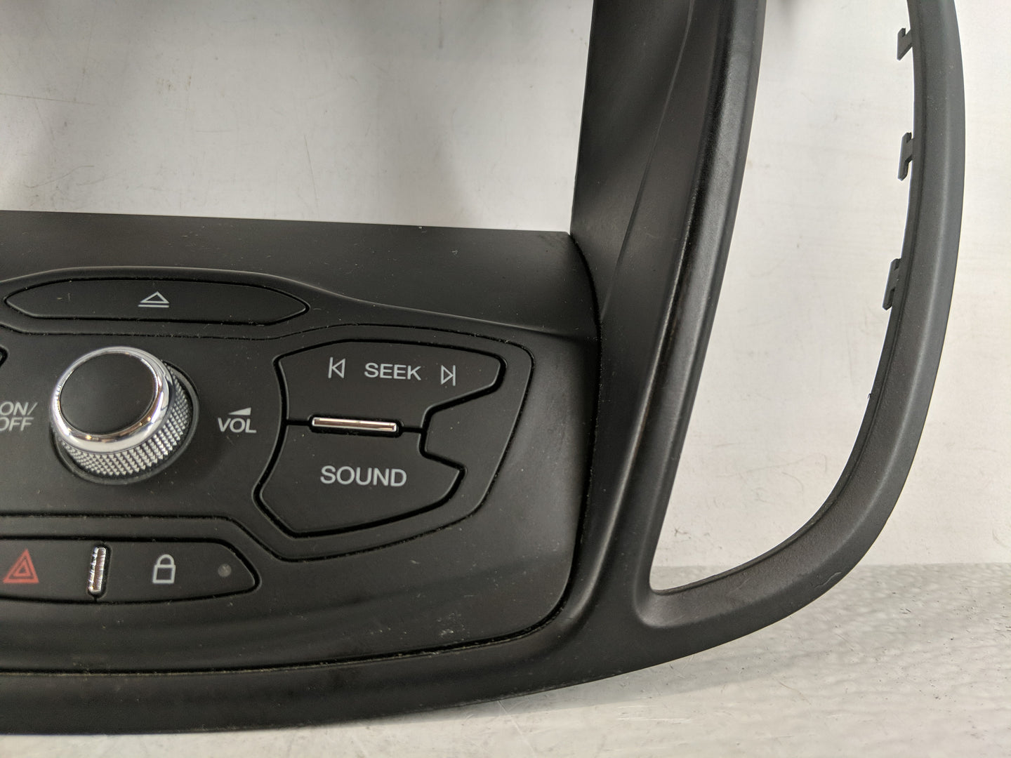 2013-2016 Ford Escape Radio AM FM Cd Player Receiver Replacement P/N:CJ54 18835 EE3 Fits Fits 2013 2014 2015 2016 OEM Used A