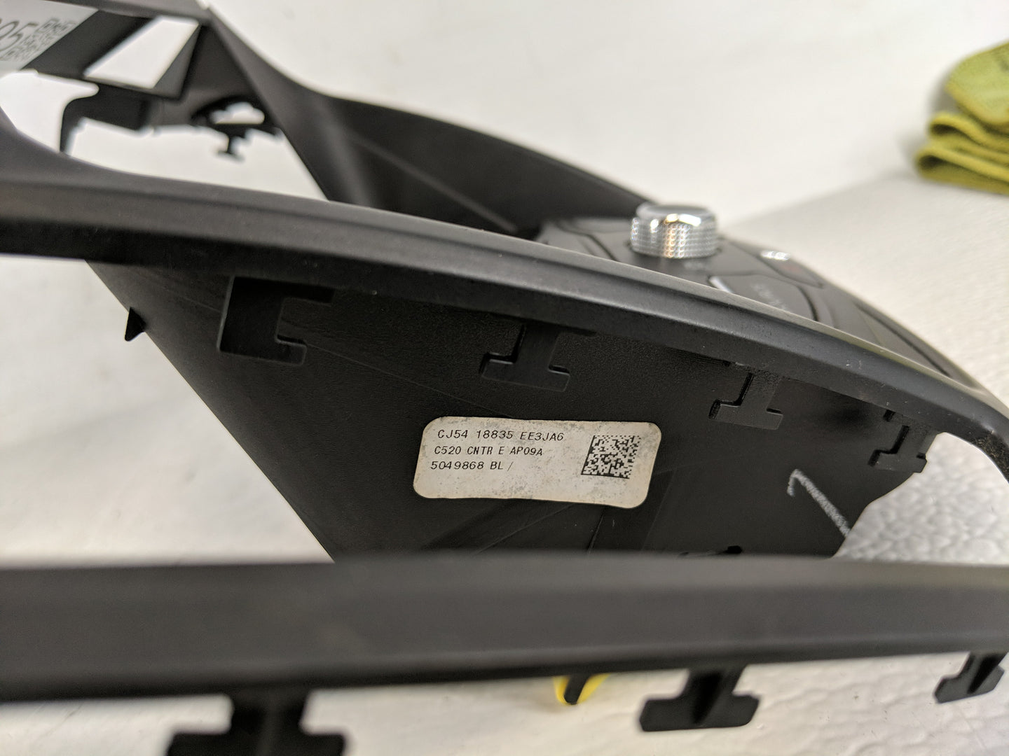 2013-2016 Ford Escape Radio AM FM Cd Player Receiver Replacement P/N:CJ54 18835 EE3 Fits Fits 2013 2014 2015 2016 OEM Used A