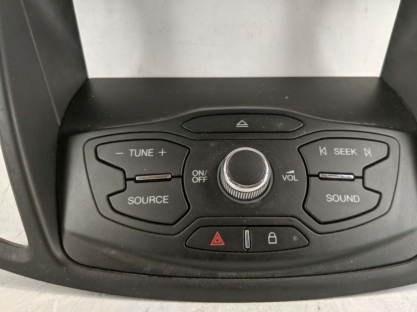 2013-2016 Ford Escape Radio AM FM Cd Player Receiver Replacement P/N:CJ54 18835 EE3 Fits Fits 2013 2014 2015 2016 OEM Used A