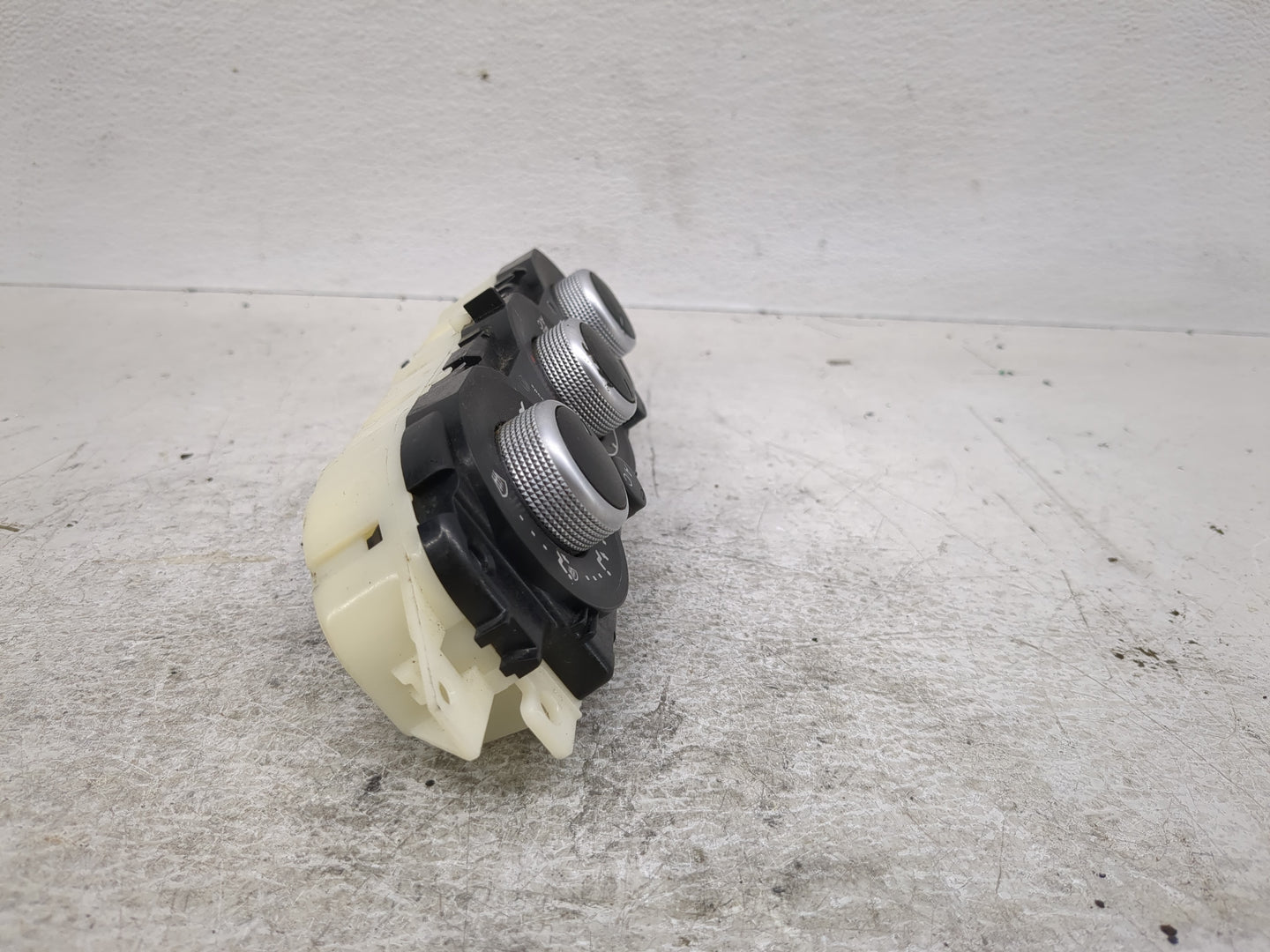 2013-2016 Ford Escape Climate Control Module Temperature AC/Heater Replacement P/N:CJ5T-19980-DC Fits Fits 2013 2014 2015 20