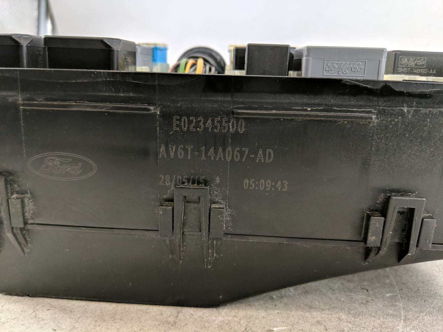 2013-2016 Ford Escape Fusebox Fuse Box Panel Relay Module P/N:AV6T-14A067-AD Fits Fits 2013 2014 2015 2016 OEM Used Auto Par