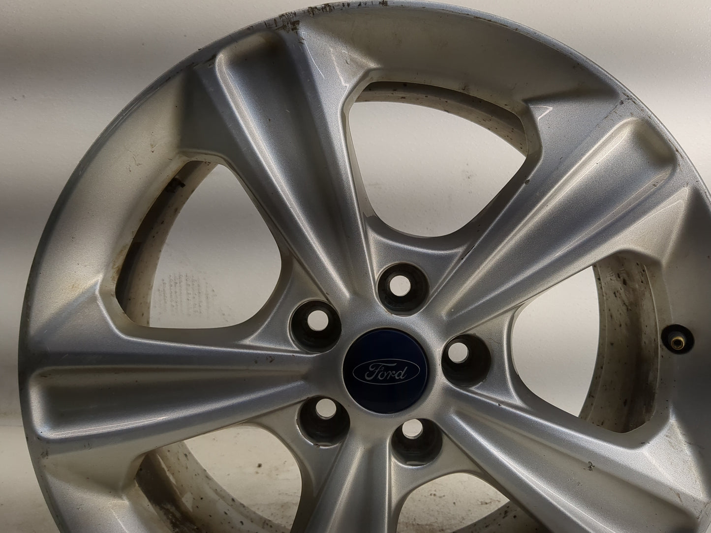 2013-2016 Ford Escape Oem Wheel Rim 1233547 - Oemusedautoparts1.com
