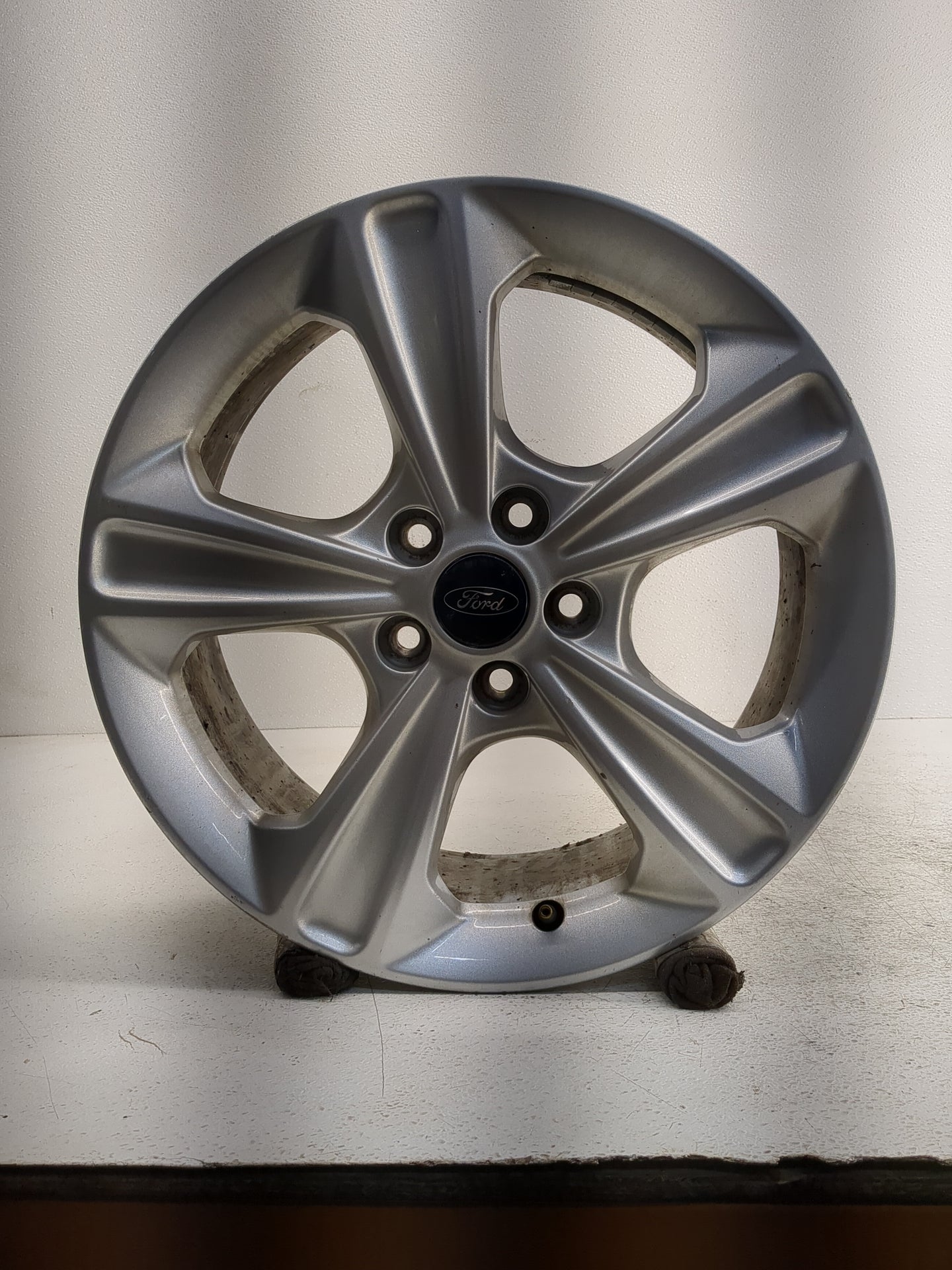 2013-2016 Ford Escape Oem Wheel Rim 1233549 - Oemusedautoparts1.com