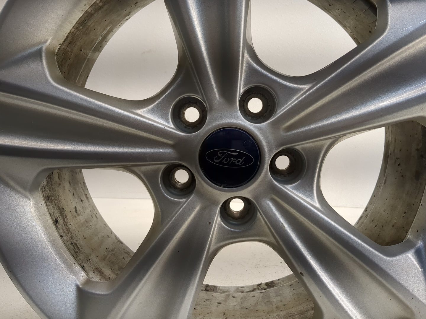 2013-2016 Ford Escape Oem Wheel Rim 1233549 - Oemusedautoparts1.com