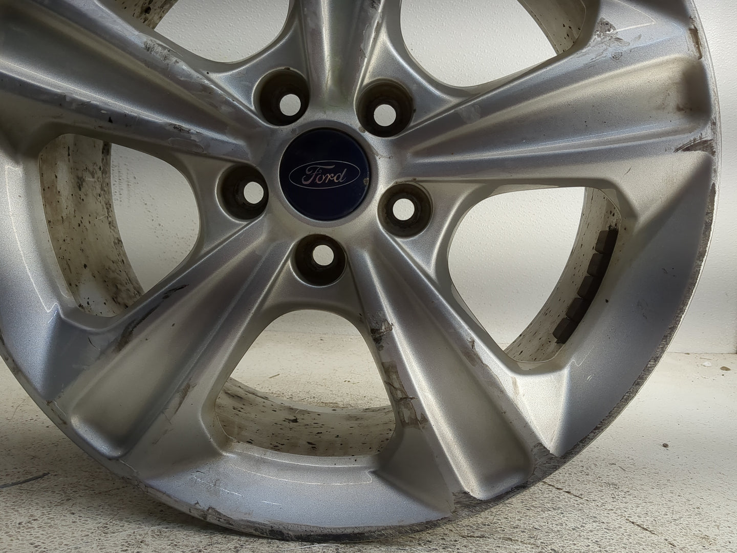 2013-2016 Ford Escape Oem Wheel Rim 1233551 - Oemusedautoparts1.com