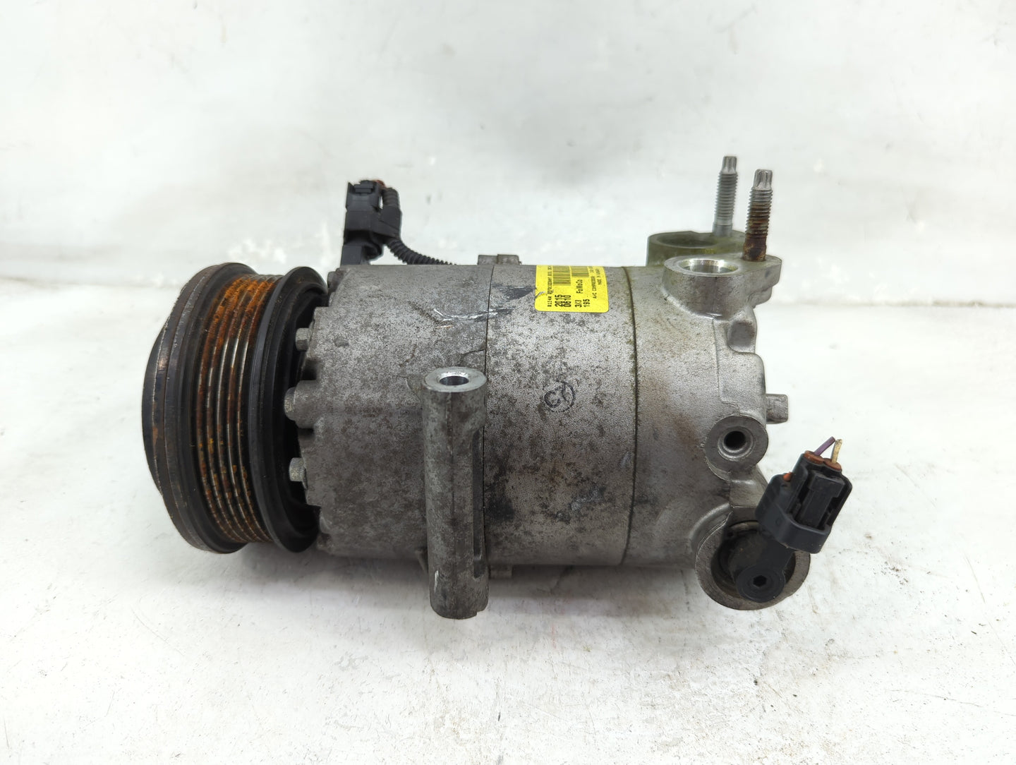 2013-2016 Ford Escape Air Conditioning A/c Ac Compressor Oem 1233975 - Oemusedautoparts1.com