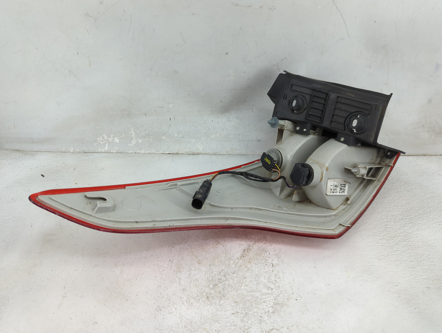 2013-2016 Ford Escape Tail Light Assembly Passenger Right OEM Fits Fits 2013 2014 2015 2016 OEM Used Auto Parts - Oemusedaut