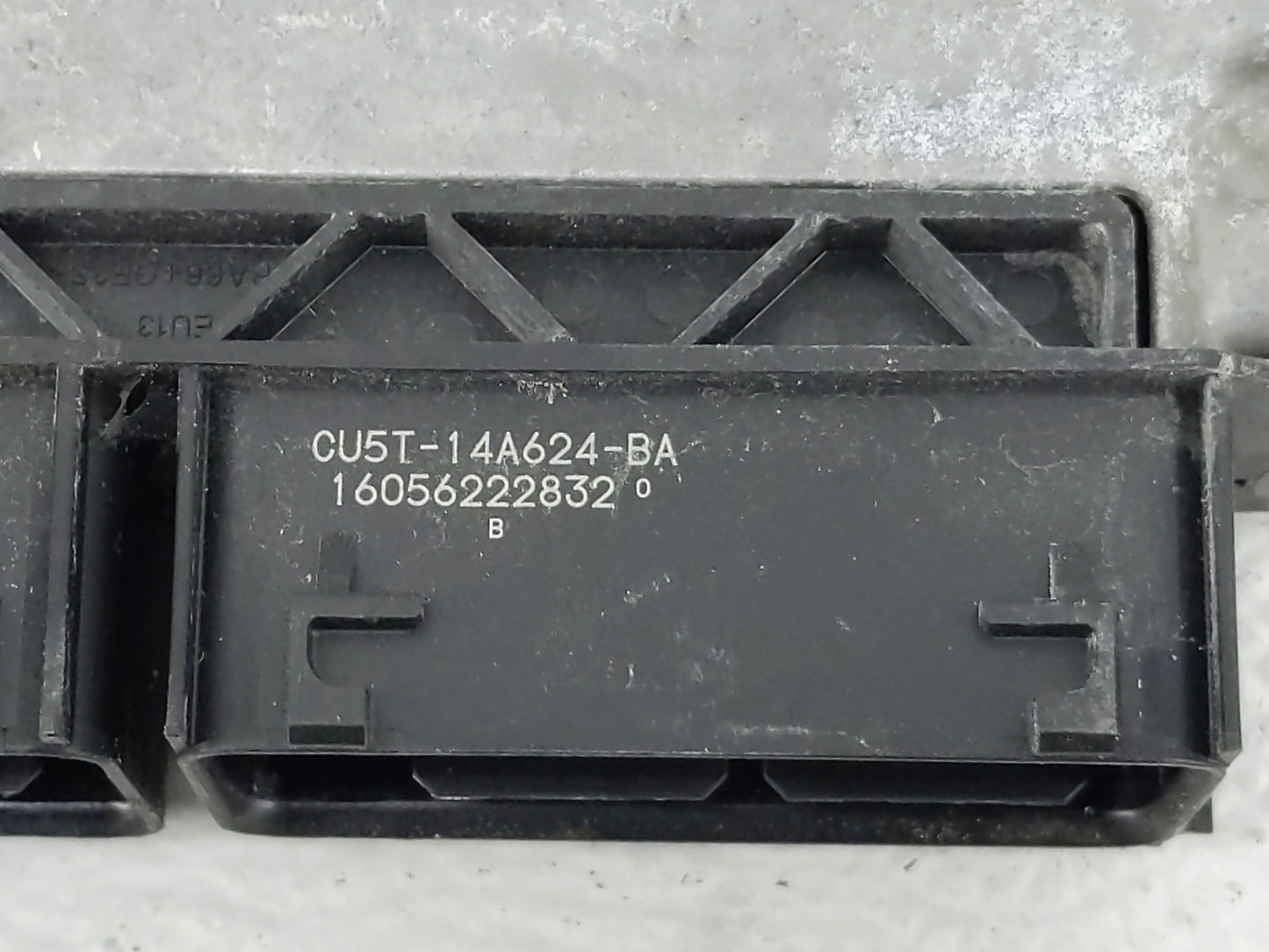 2015-2016 Ford Escape PCM Engine Control Computer ECU ECM PCU OEM P/N:GS7A-12A650-JD Fits Fits 2015 2016 OEM Used Auto Parts
