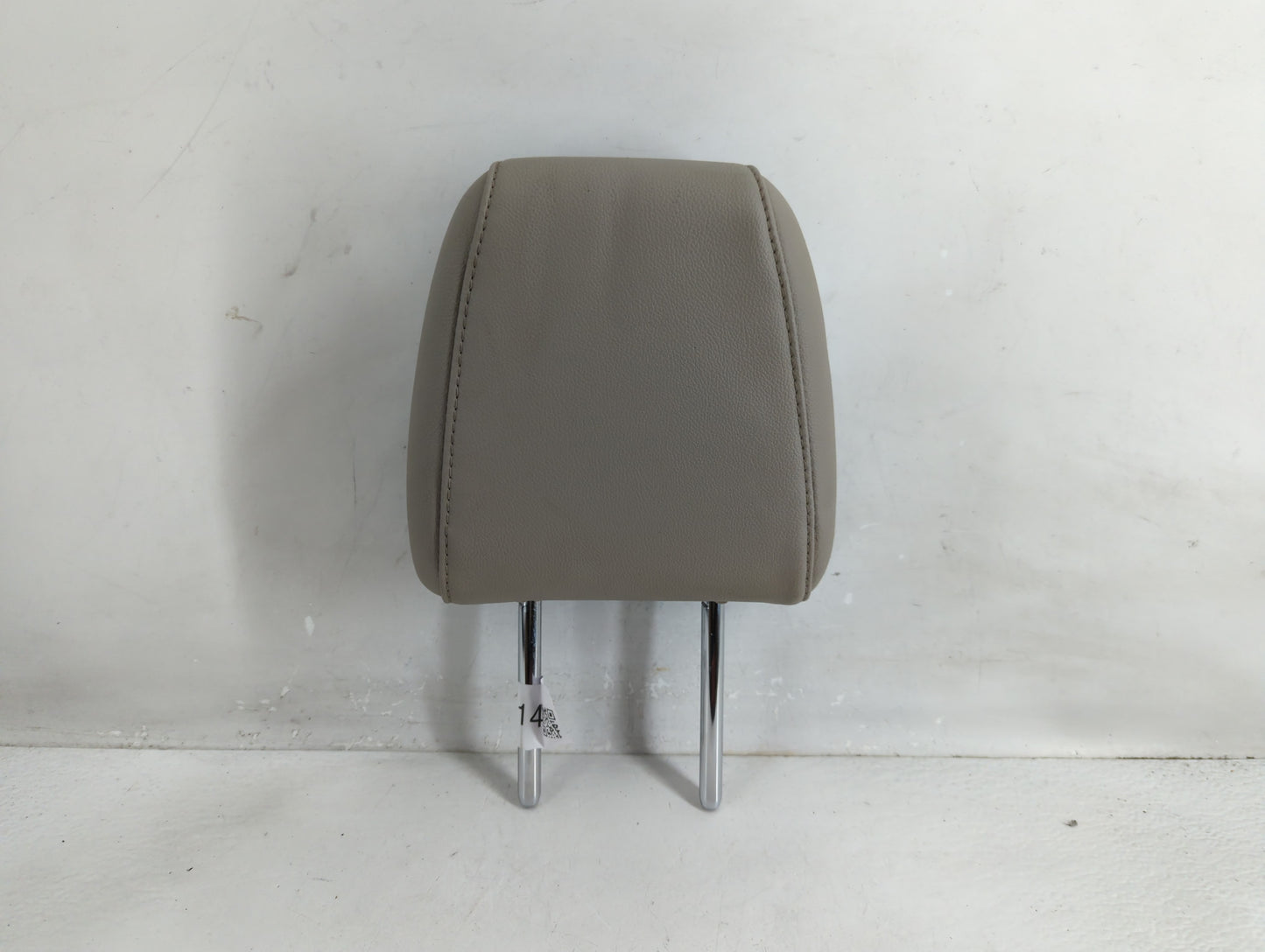 2016 Ford Escape Headrest Head Rest Front Driver Passenger Seat Fits OEM Used Auto Parts - Oemusedautoparts1.com
