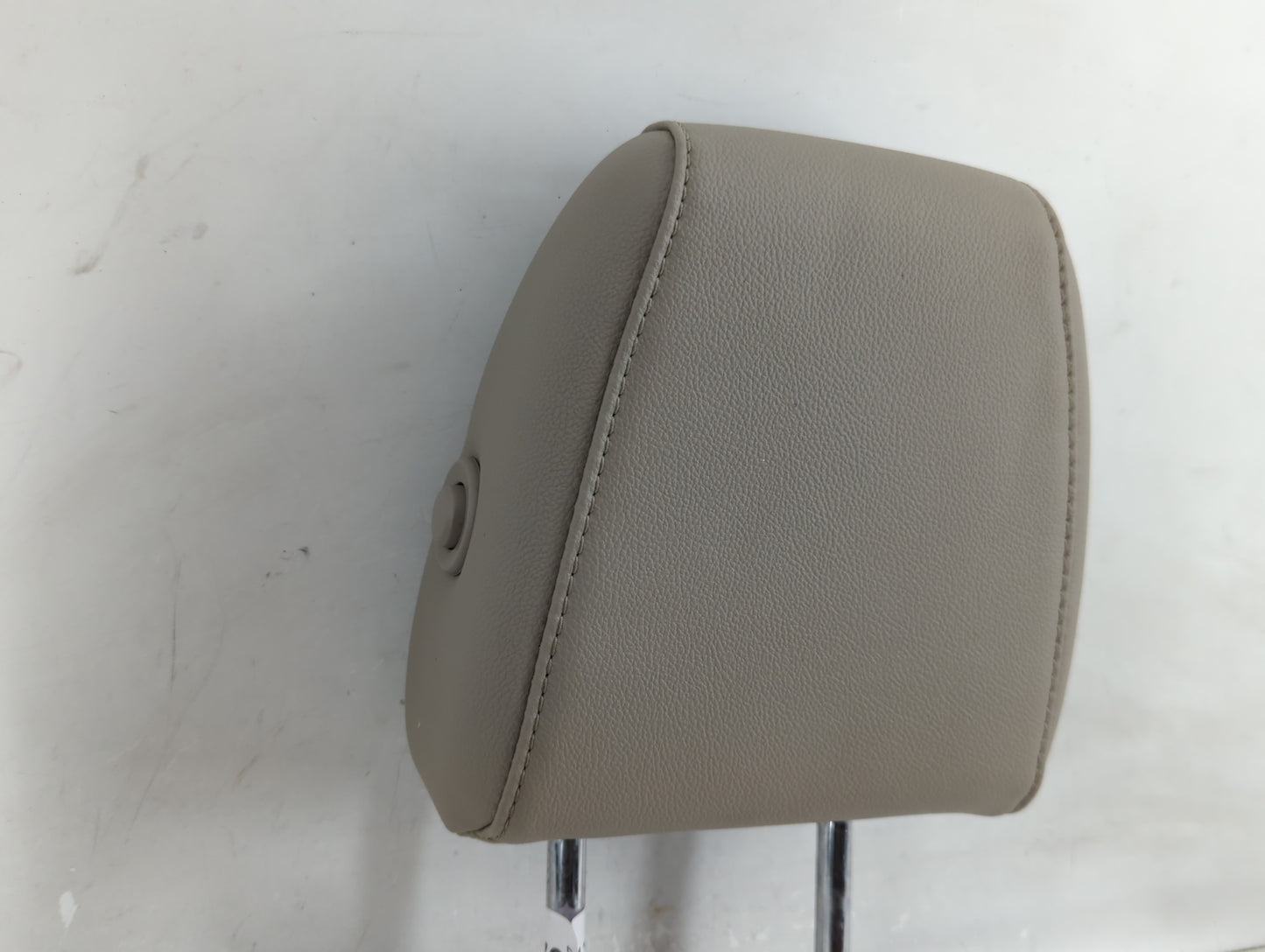 2016 Ford Escape Headrest Head Rest Rear Seat Fits OEM Used Auto Parts - Oemusedautoparts1.com
