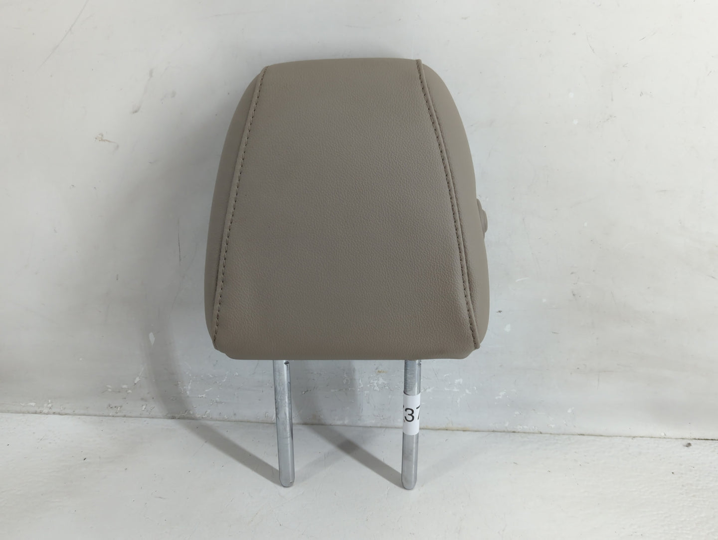2016 Ford Escape Headrest Head Rest Rear Seat Fits OEM Used Auto Parts - Oemusedautoparts1.com