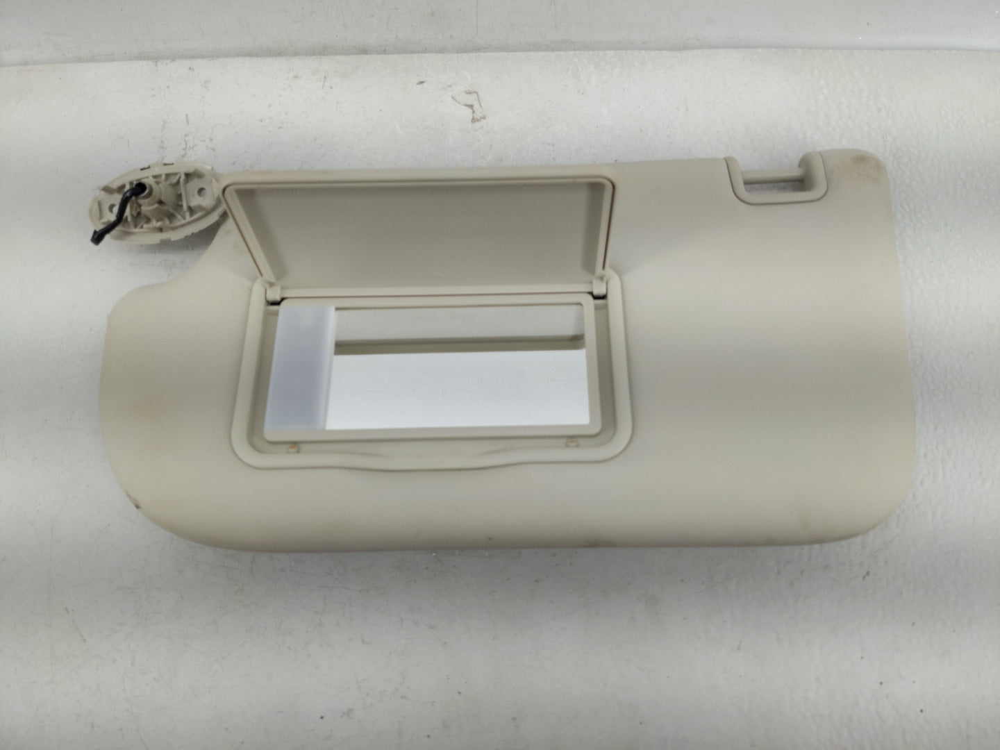2013-2019 Ford Escape Sun Visor Shade Replacement Driver Left Mirror Fits Fits 2013 2014 2015 2016 2017 2018 2019 OEM Used A
