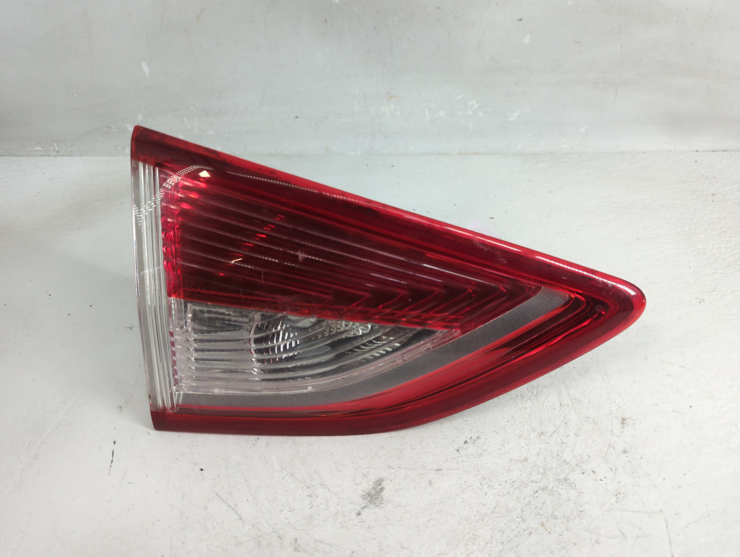2013-2016 Ford Escape Tail Light Assembly Passenger Right OEM P/N:CJ5X-15A509-A CJ54-13A603 Fits Fits 2013 2014 2015 2016 OE
