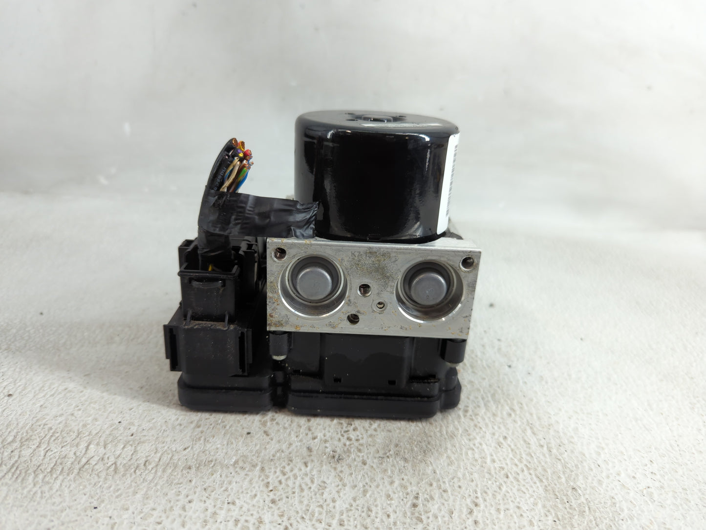 2016 Ford Escape ABS Pump Control Module Replacement P/N:CV61-2C405-GA Fits OEM Used Auto Parts - Oemusedautoparts1.com