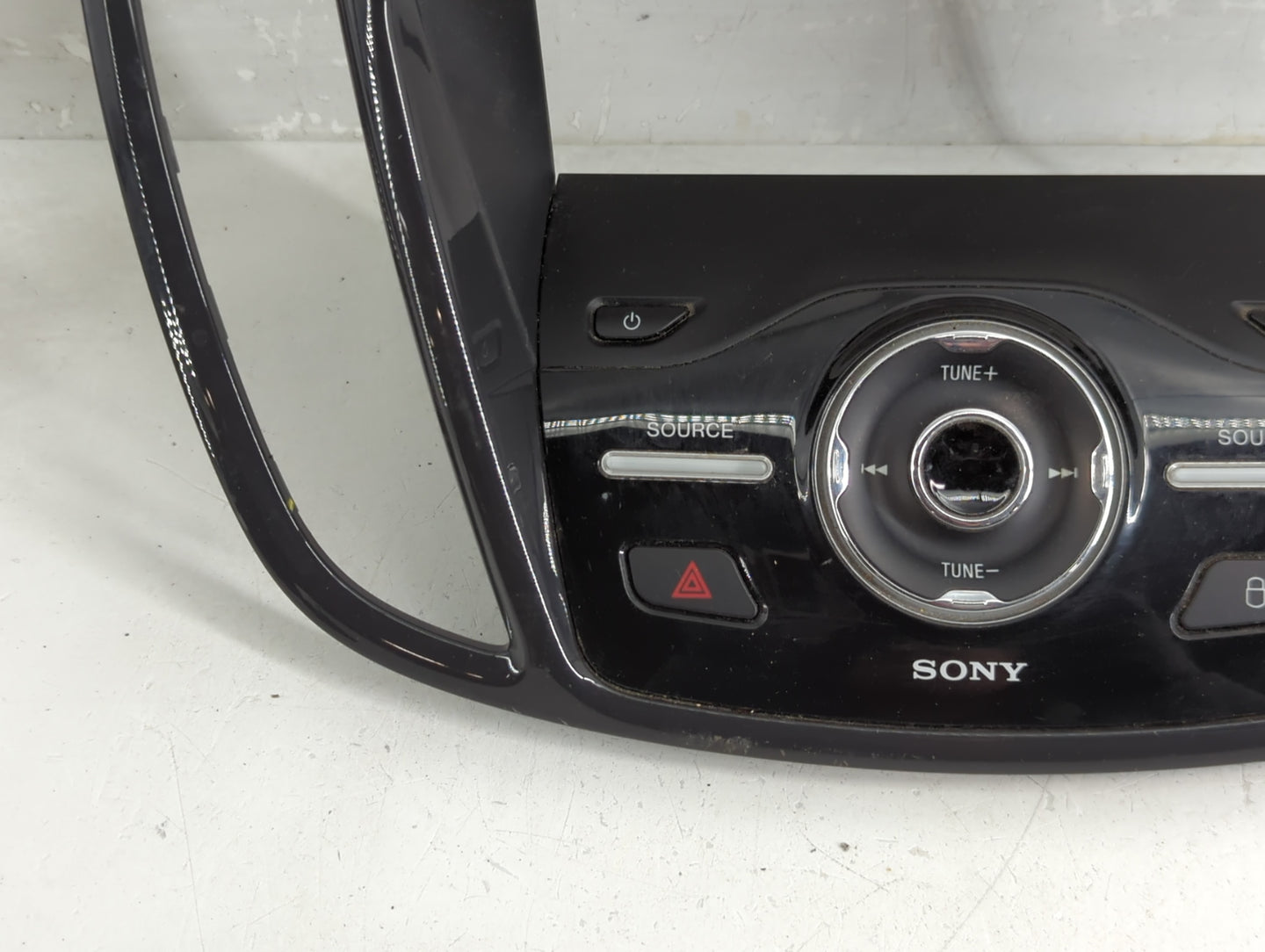 2013-2016 Ford Escape Radio AM FM Cd Player Receiver Replacement Fits Fits 2013 2014 2015 2016 OEM Used Auto Parts - Oemused