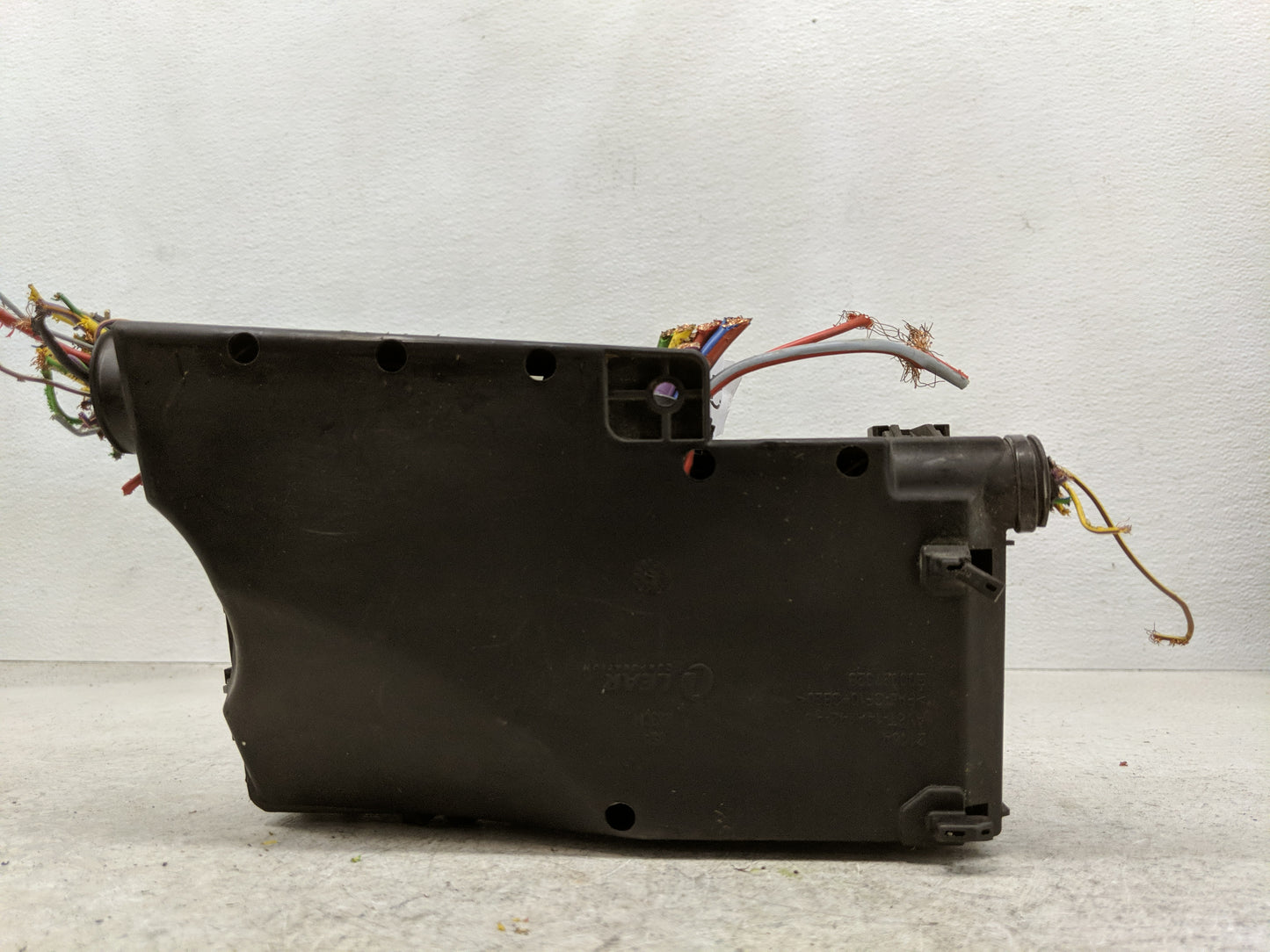 2013-2016 Ford Escape Fusebox Fuse Box Panel Relay Module Fits Fits 2013 2014 2015 2016 OEM Used Auto Parts - Oemusedautopar