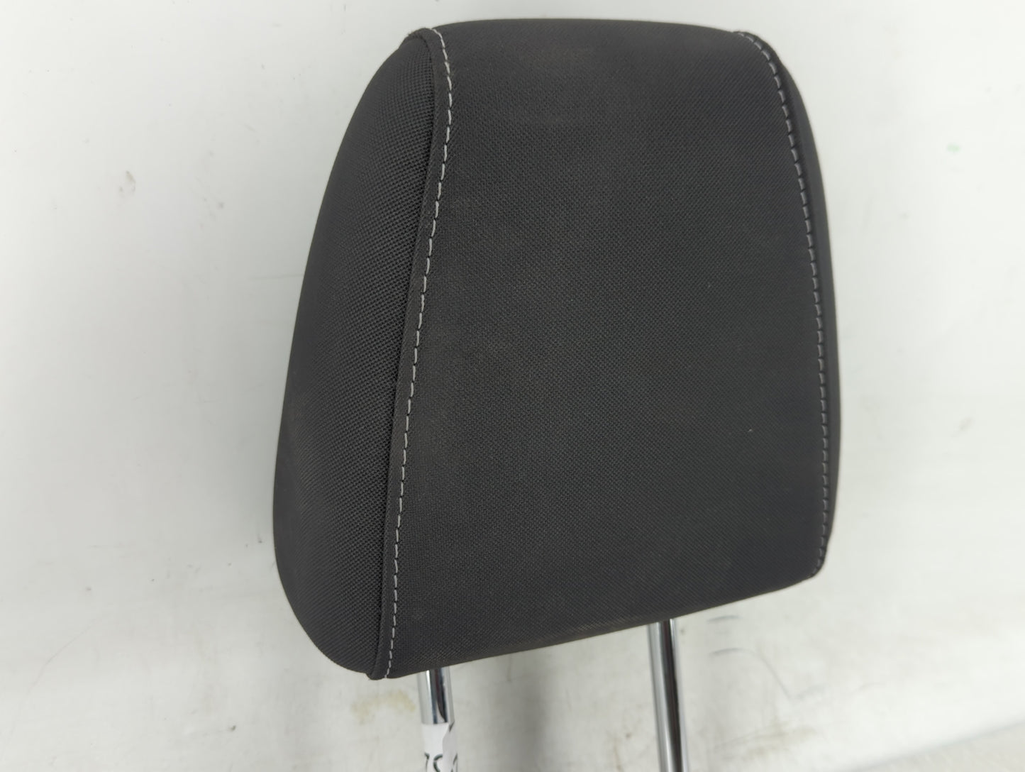2016-2019 Ford Escape Headrest Head Rest Rear Seat Fits Fits 2016 2017 2018 2019 OEM Used Auto Parts - Oemusedautoparts1.com