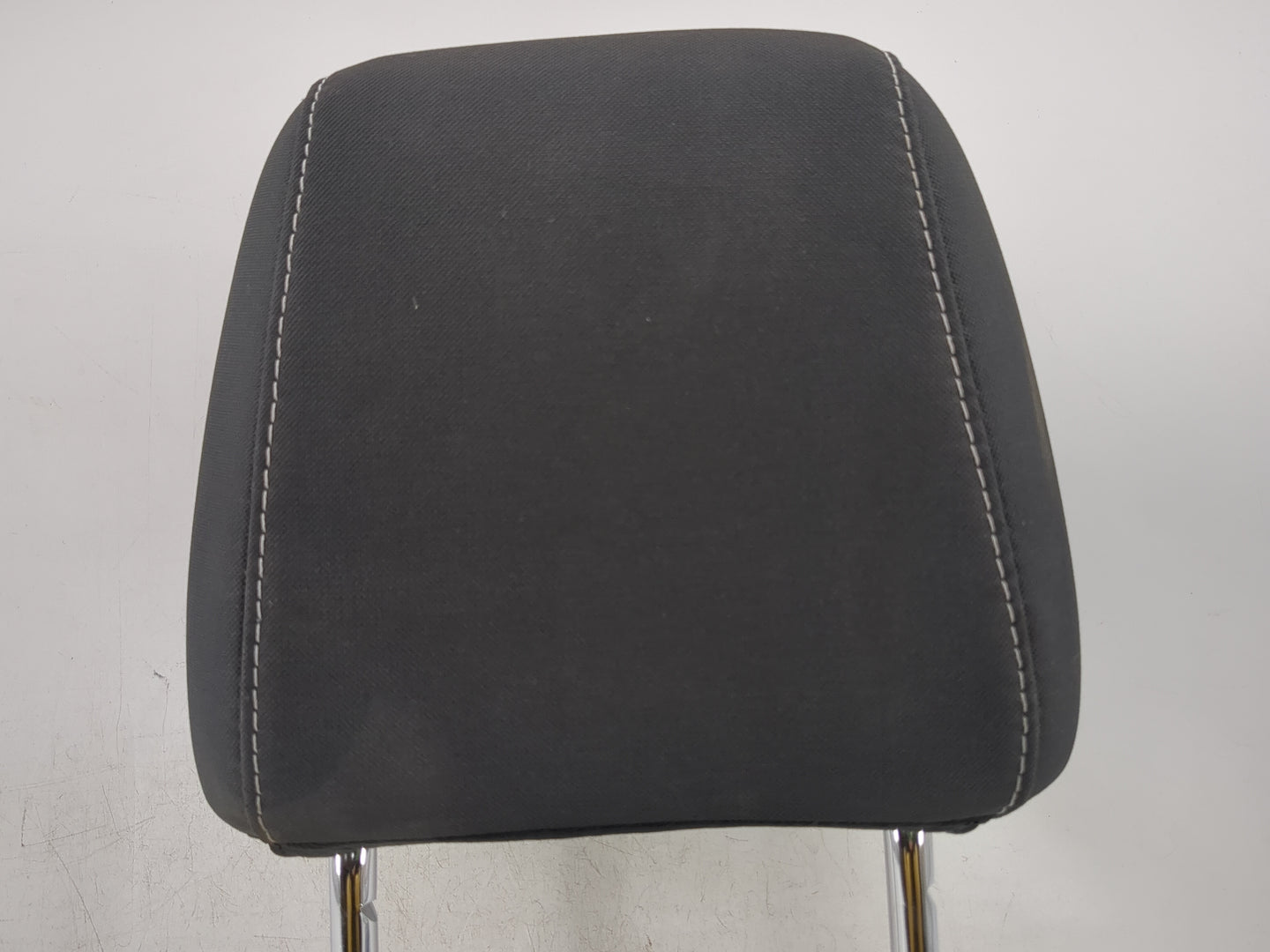 2015-2017 Ford Escape Headrest Head Rest Front Driver Passenger Seat Fits Fits 2015 2016 2017 OEM Used Auto Parts - Oemuseda
