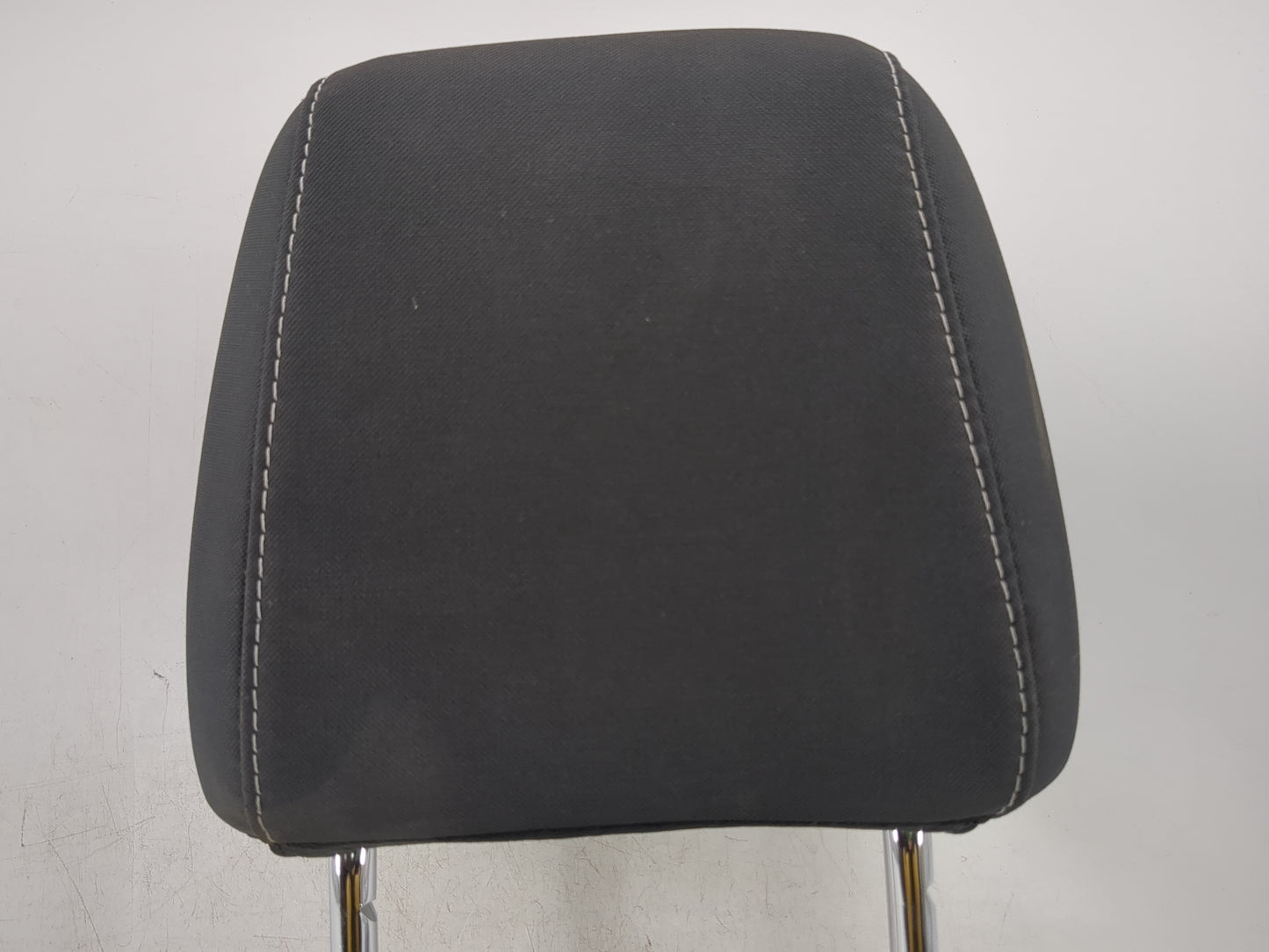 2015-2017 Ford Escape Headrest Head Rest Front Driver Passenger Seat Fits Fits 2015 2016 2017 OEM Used Auto Parts - Oemuseda