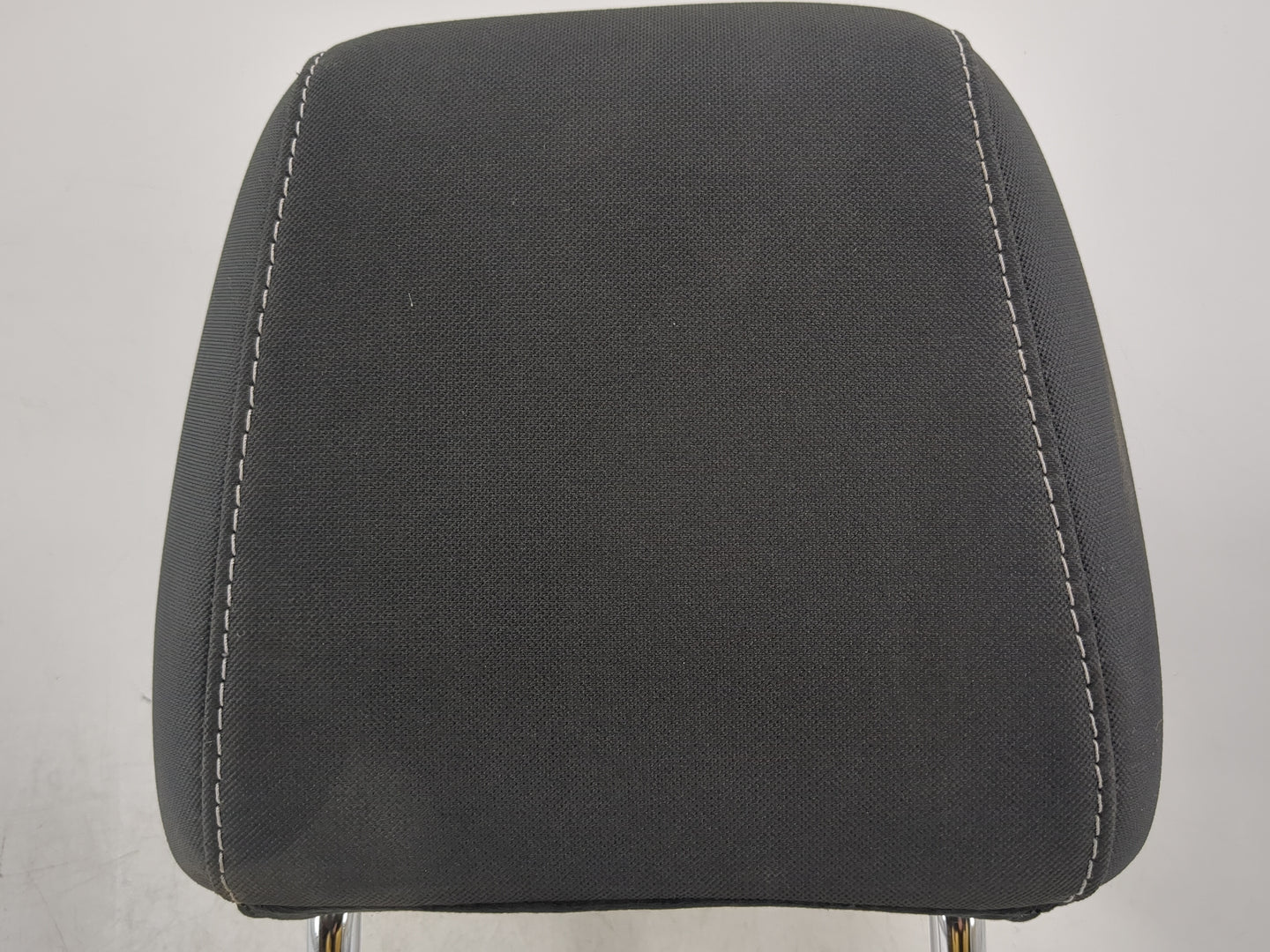 2015-2017 Ford Escape Headrest Head Rest Front Driver Passenger Seat Fits Fits 2015 2016 2017 OEM Used Auto Parts - Oemuseda