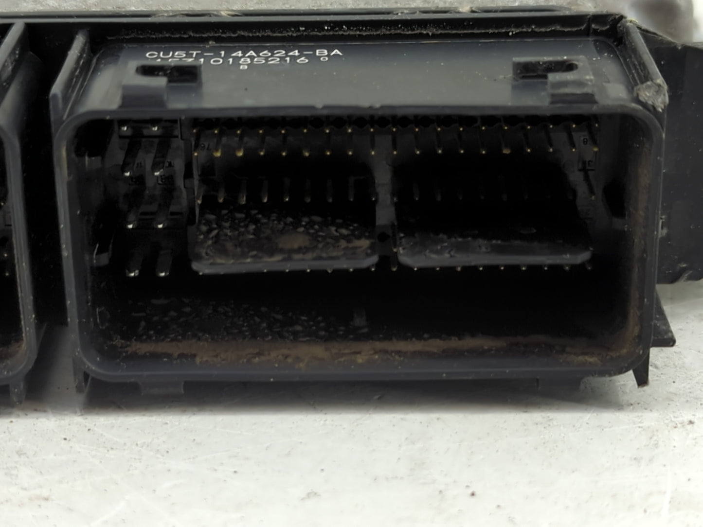 2015-2016 Ford Escape PCM Engine Control Computer ECU ECM PCU OEM P/N:FJ5A-12B684-BA FJ5A-12A650-UC Fits Fits 2015 2016 OEM 
