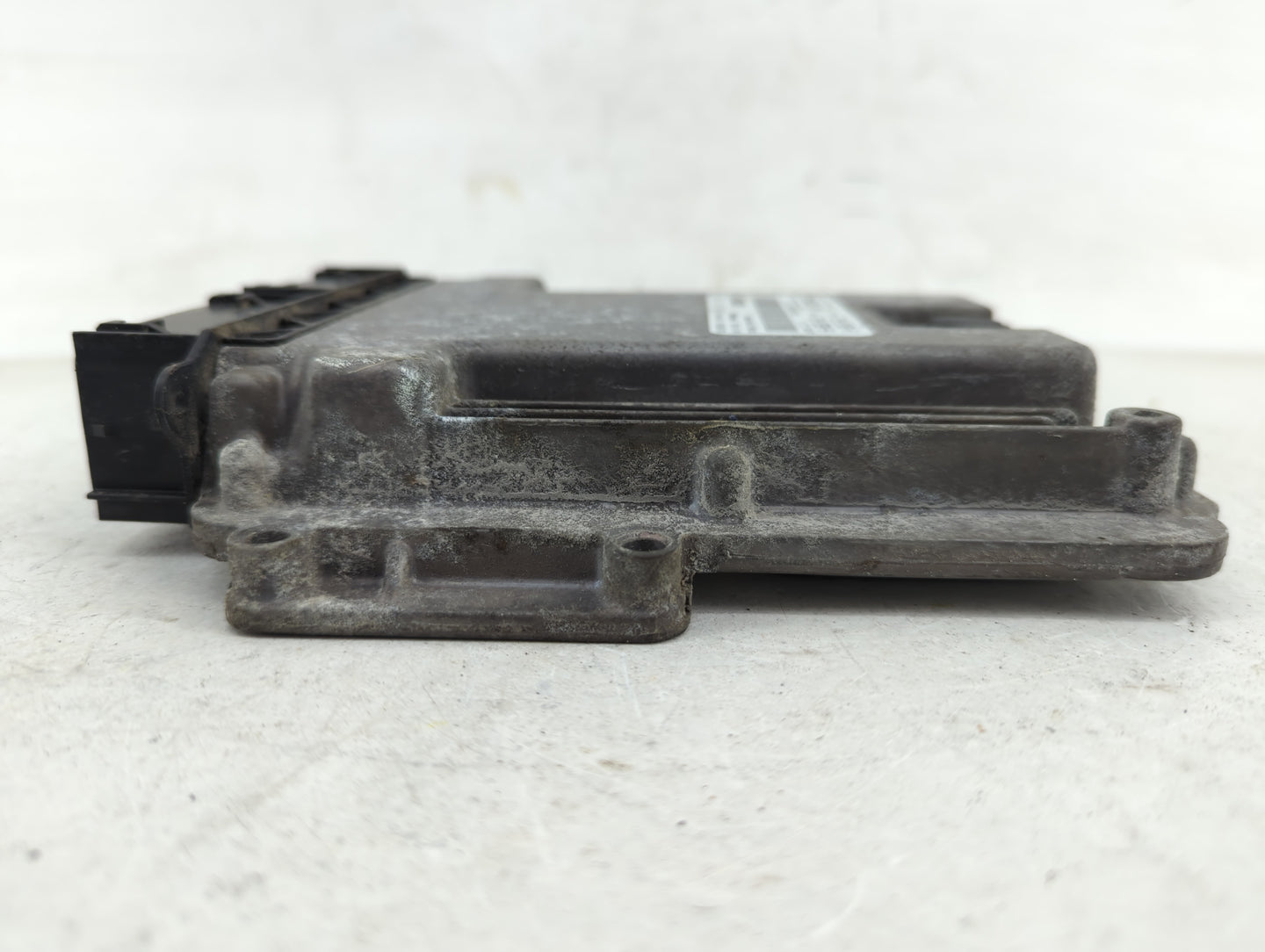 2015-2016 Ford Escape PCM Engine Control Computer ECU ECM PCU OEM P/N:FJ5A-12B684-BA FJ5A-12A650-VB Fits Fits 2015 2016 OEM 