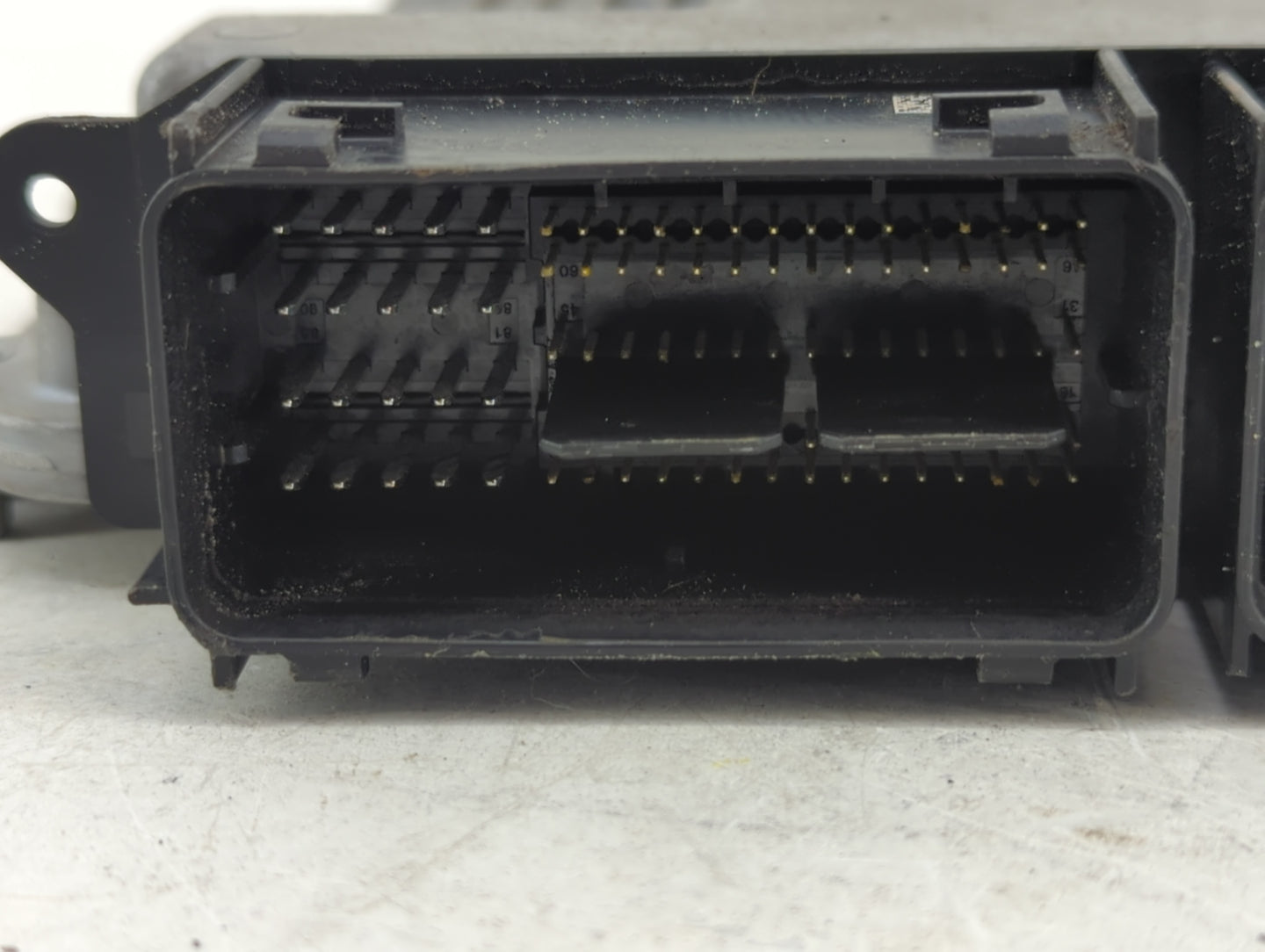 2015-2016 Ford Escape PCM Engine Control Computer ECU ECM PCU OEM P/N:FJ5A-12B684-BA FJ5A-12A650-UC Fits Fits 2015 2016 OEM 