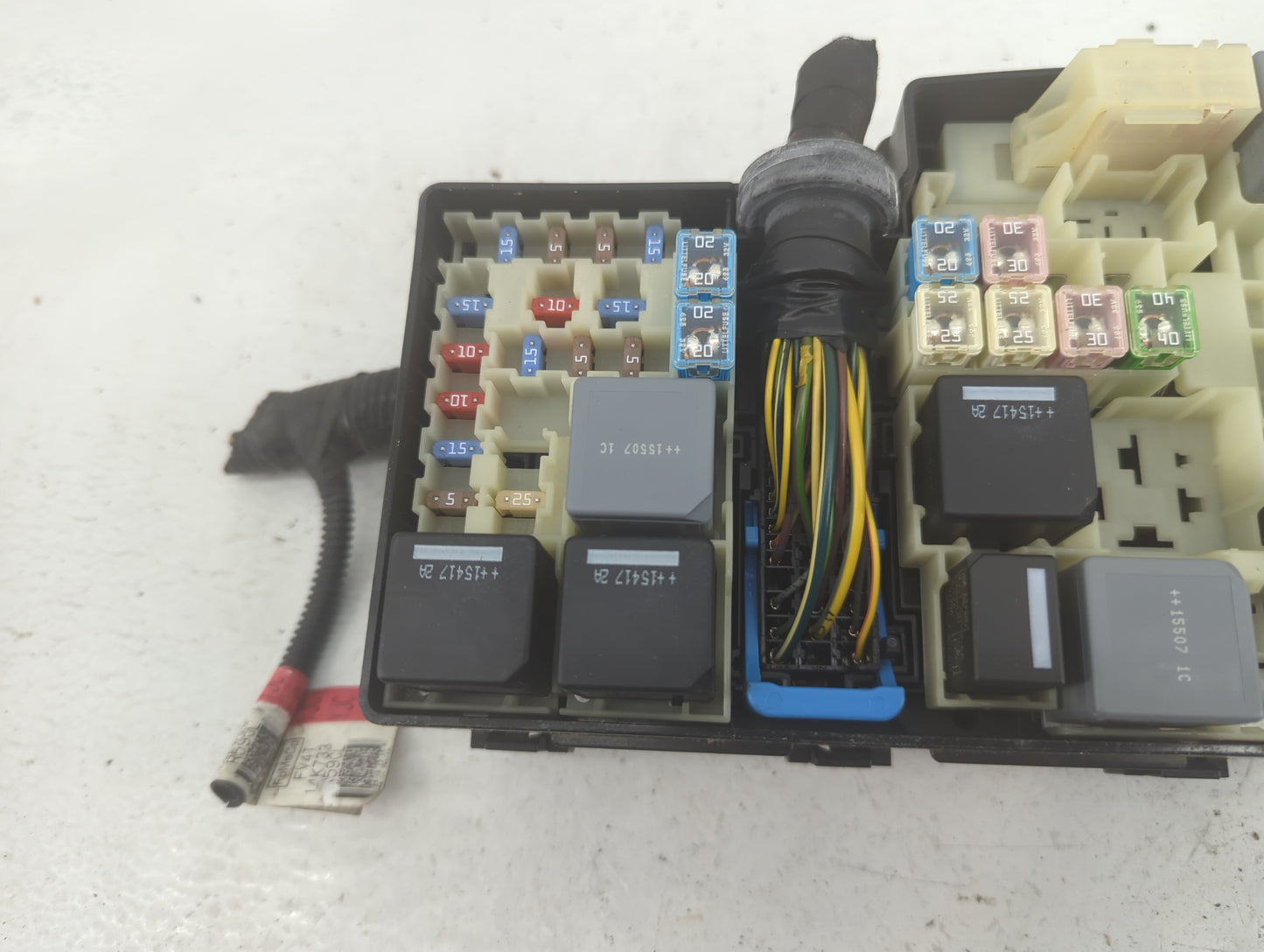 2013-2016 Ford Escape Fusebox Fuse Box Panel Relay Module P/N:GJ7T-14A076-BA 21090 000 001 Fits Fits 2013 2014 2015 2016 OEM