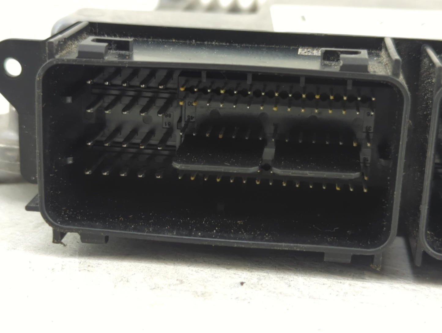 2015-2016 Ford Escape PCM Engine Control Computer ECU ECM PCU OEM P/N:FJ5A-12A650-UC Fits Fits 2015 2016 OEM Used Auto Parts