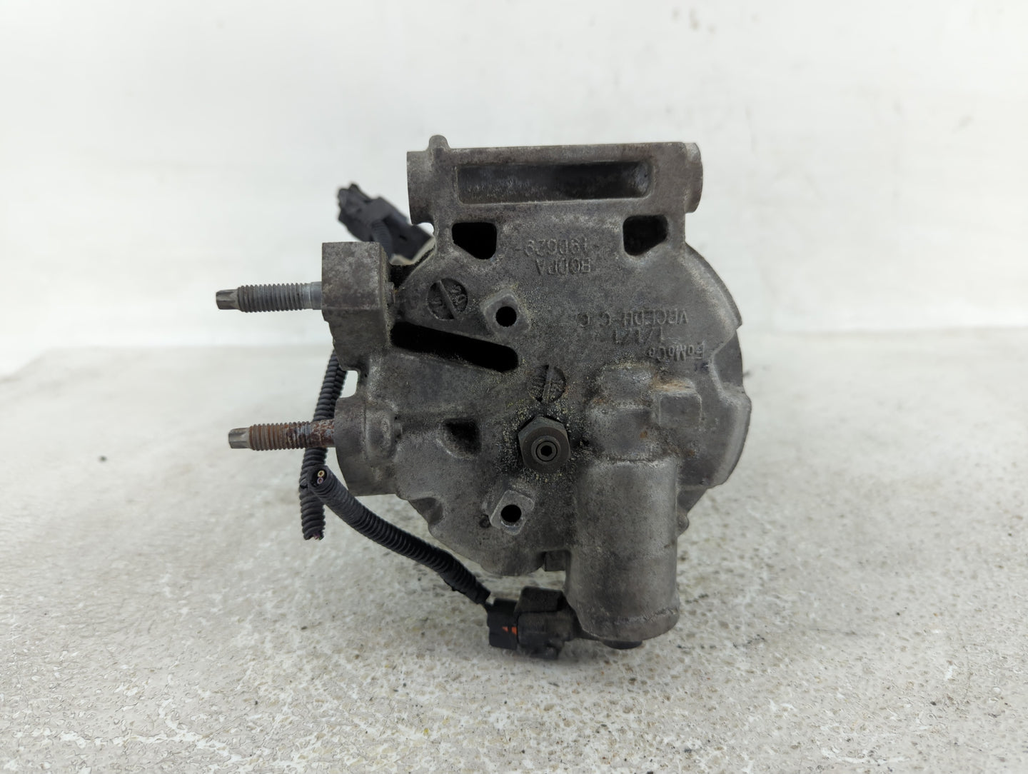 2013-2016 Ford Escape Air Conditioning A/c Ac Compressor Oem - Oemusedautoparts1.com