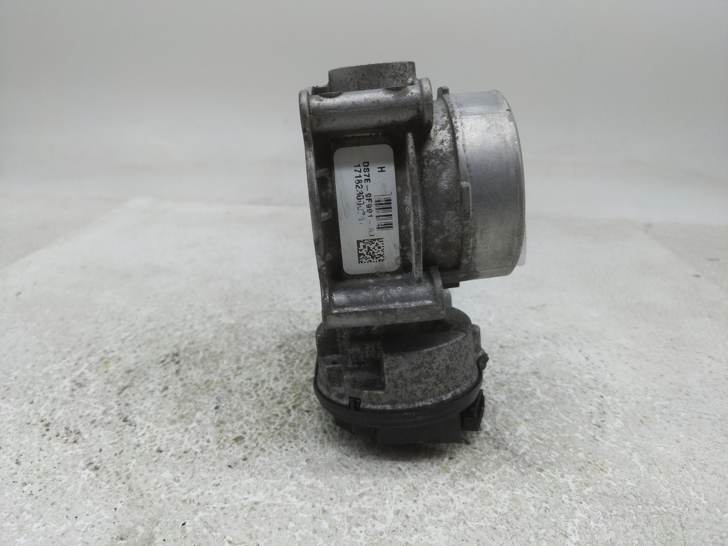 2013-2022 Ford Escape Throttle Body P/N:DS7E-9F991-AJ Fits Fits 2013 2014 2015 2016 2017 2018 2019 2020 2021 2022 OEM Used A